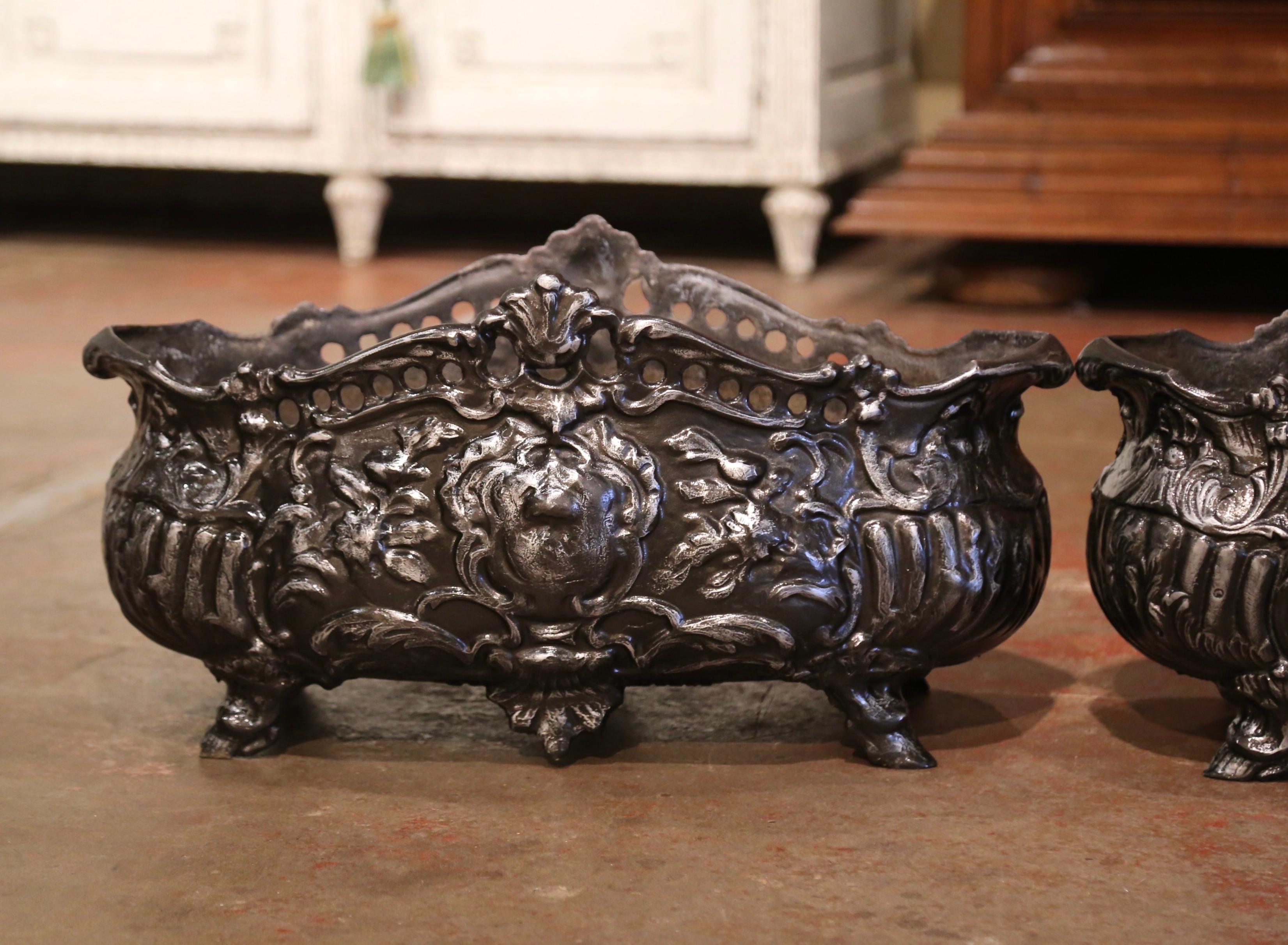 Hand-Crafted Pair of 19th Century French Louis XV Iron Outdoor Planter Boxes Jardinieres For Sale