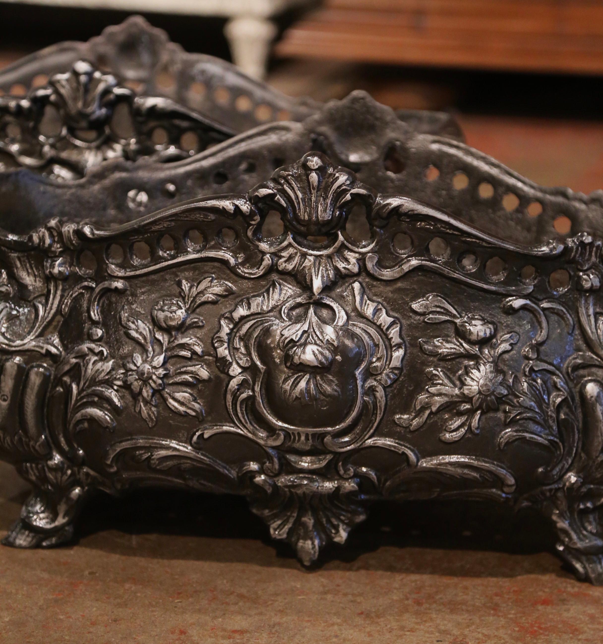Pair of 19th Century French Louis XV Iron Outdoor Planter Boxes Jardinieres For Sale 3