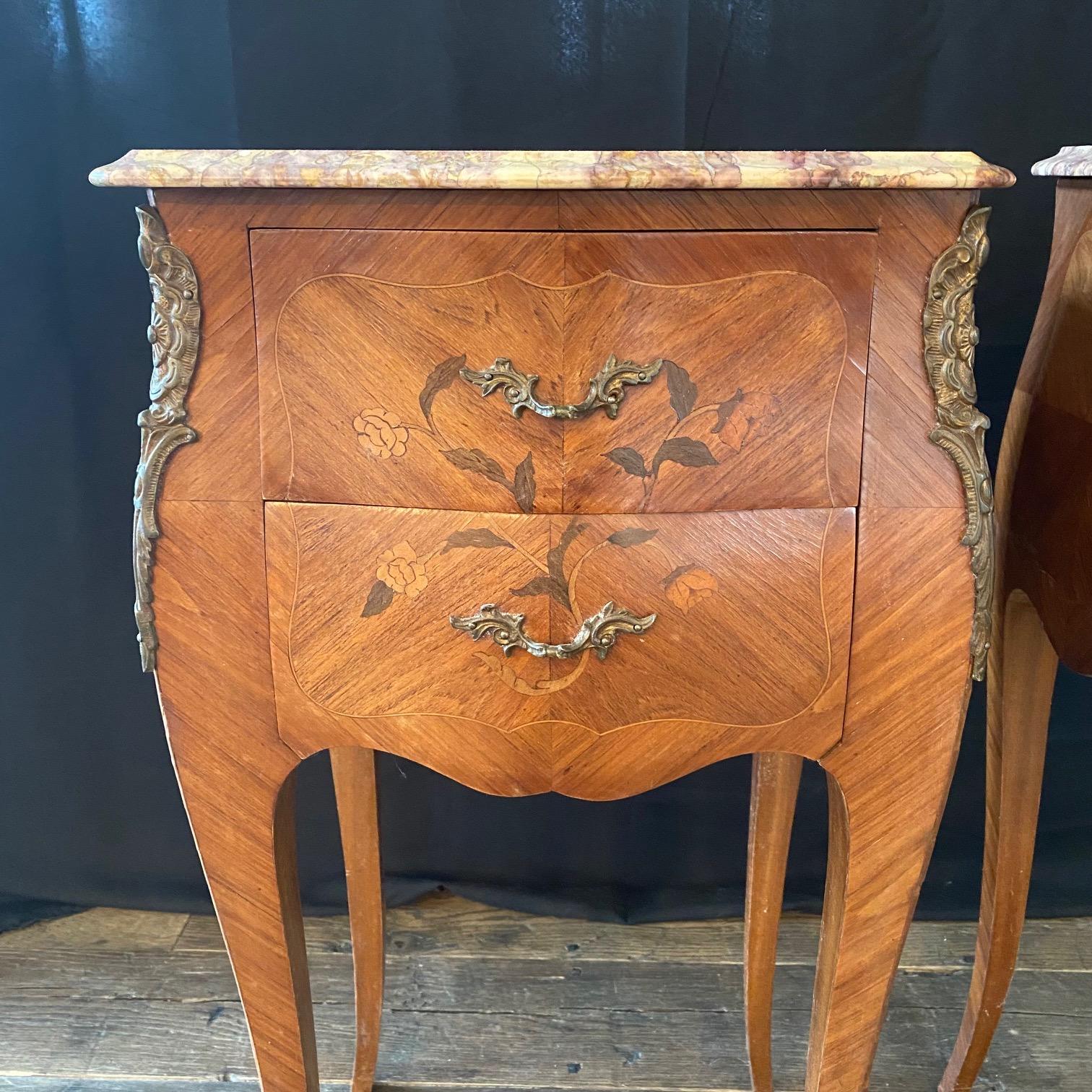 Early 20th Century Pair of 19th Century French Louis XV Marquetry Night Stands For Sale