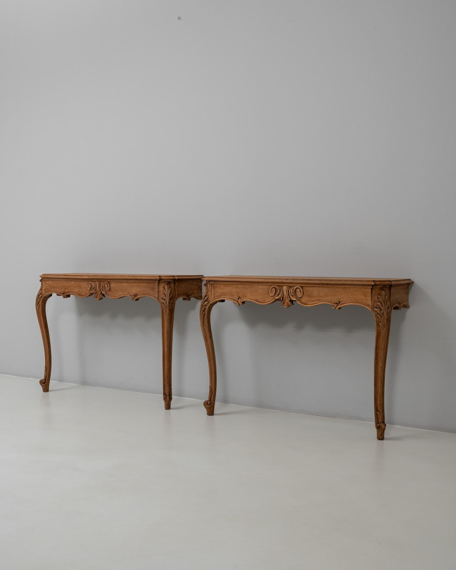 Pair Of 19th Century French Louis XV Oak Console Tables For Sale 3