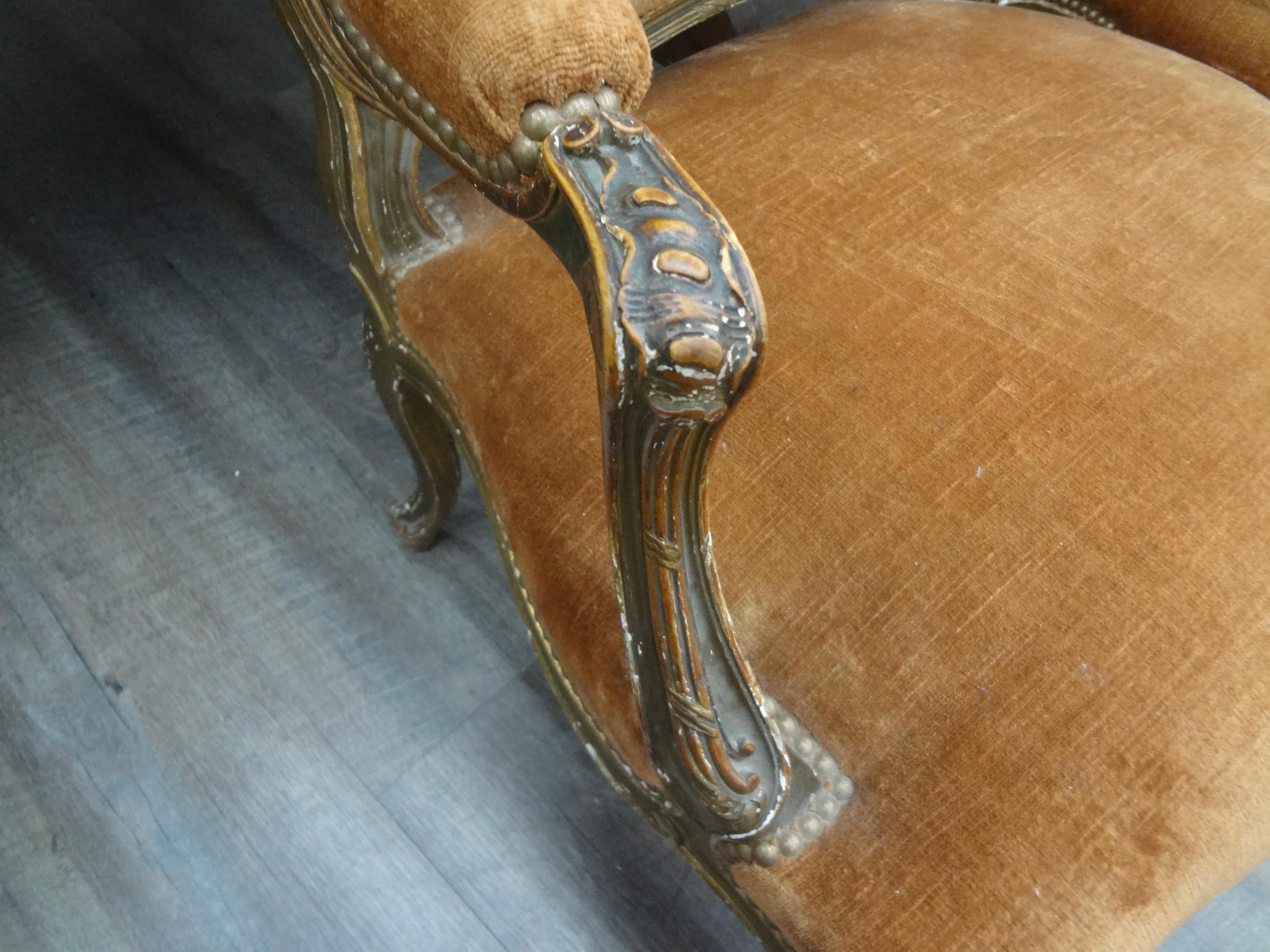 Paire de chaises françaises du 19ème siècle en bois doré de style Louis XV en vente 1