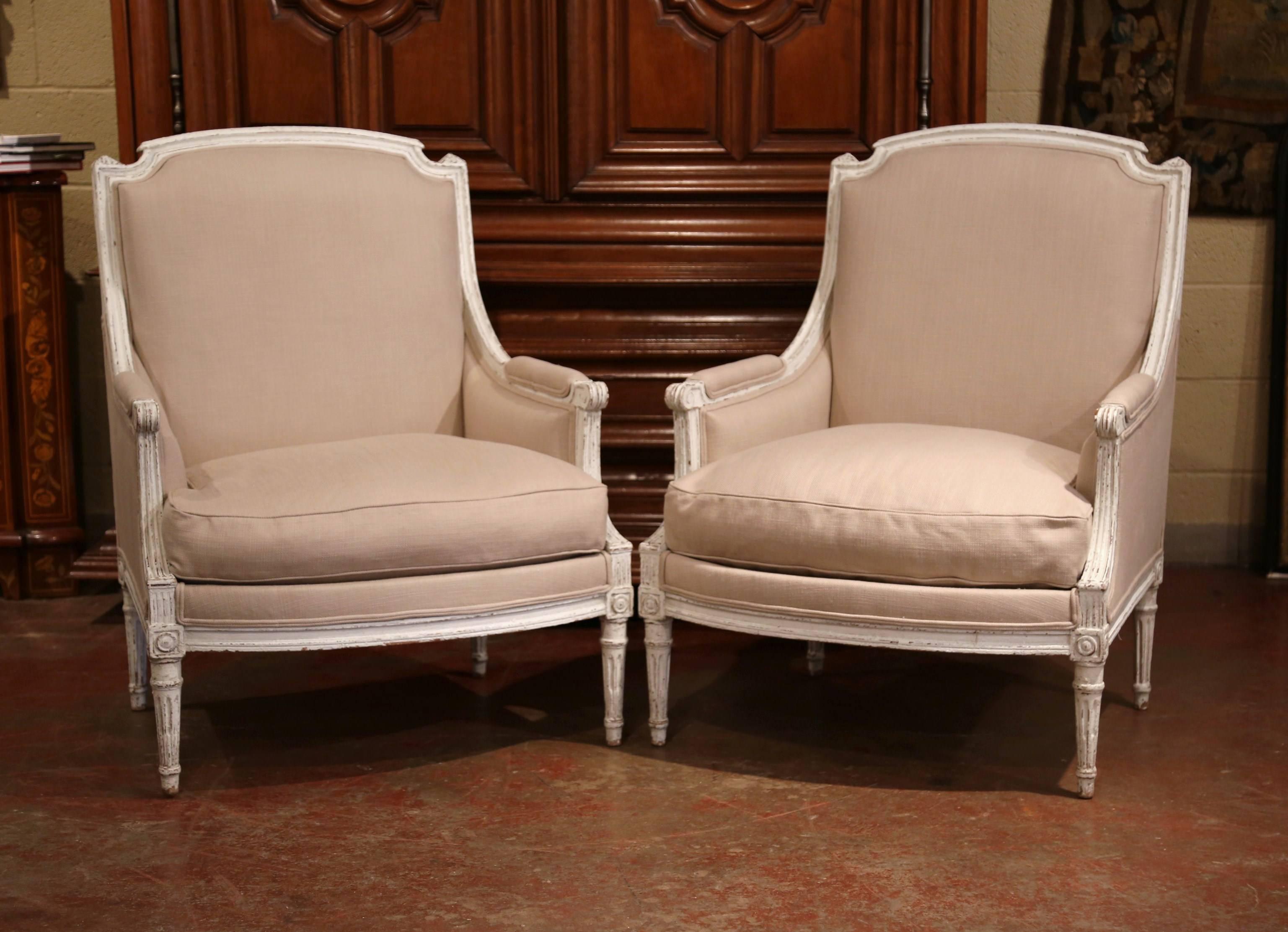 Pair of 19th Century French Louis XVI Carved Painted Armchairs with Beige Fabric 1