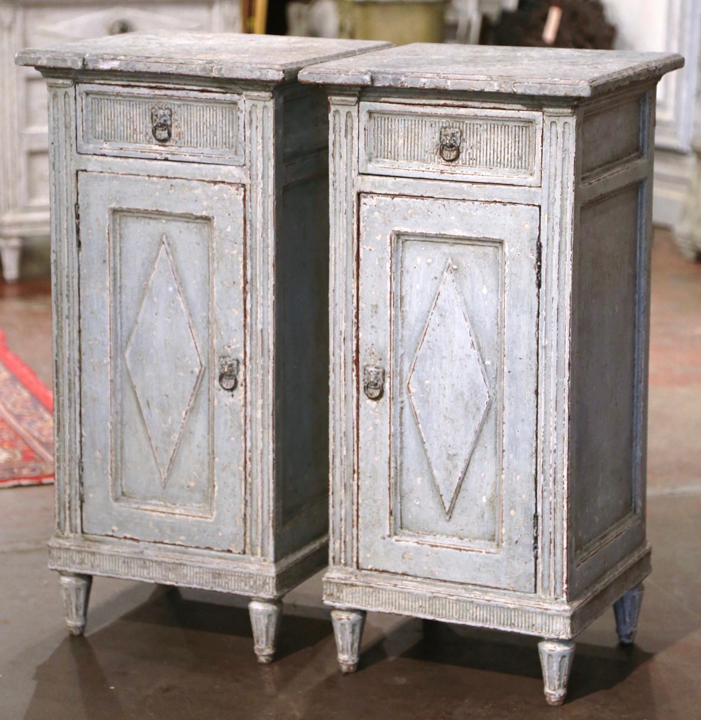 Wood Pair of 19th Century French Louis XVI Carved Painted Nightstands Bedside Tables For Sale