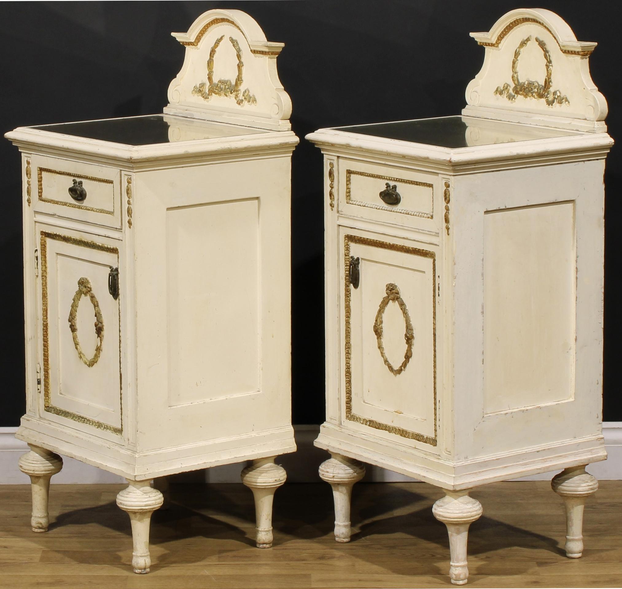 Pair of 19th Century French Louis XVI Carved Painted Nightstands Bedside Tables For Sale 1