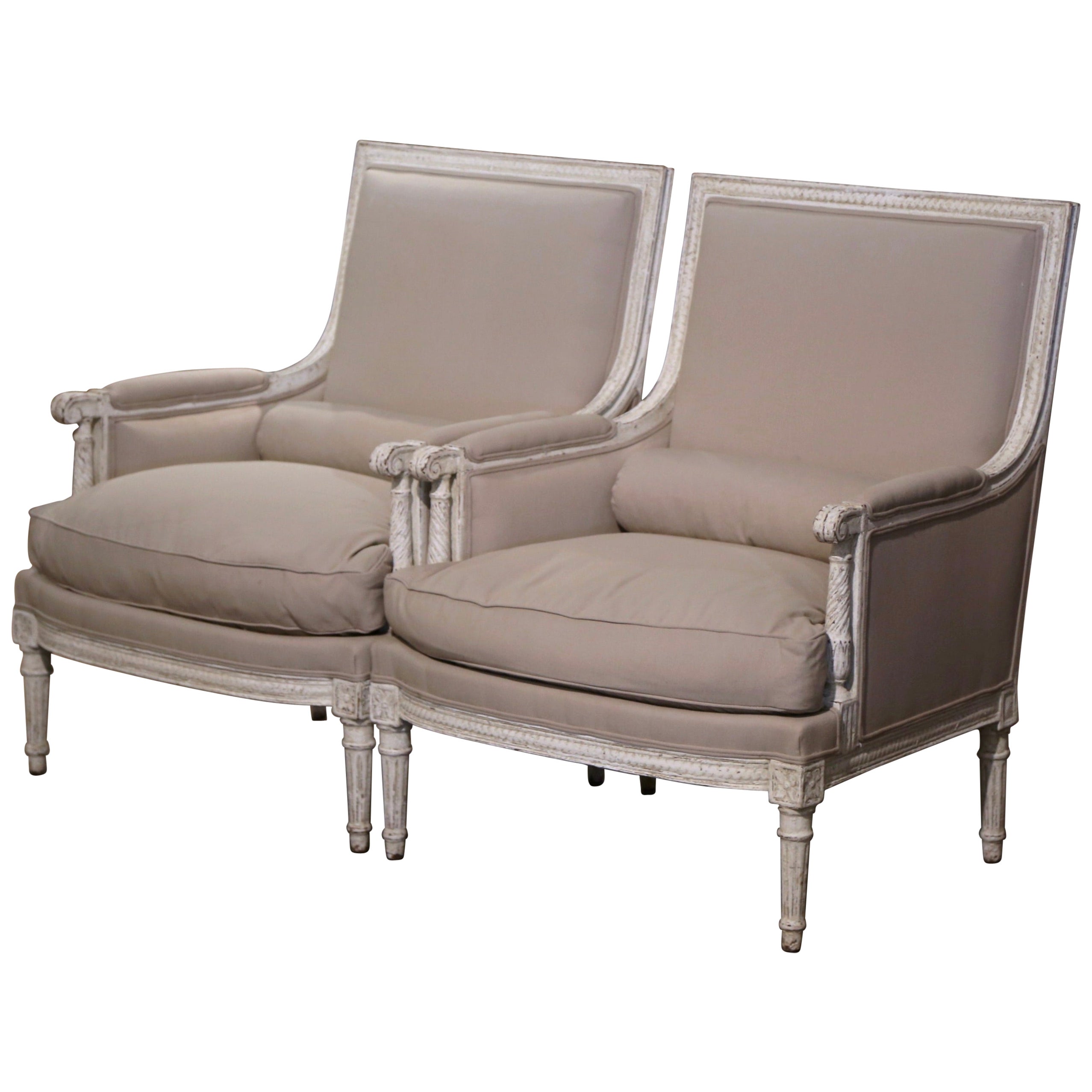 Paire de fauteuils Louis XVI du 19ème siècle français sculptés et peints