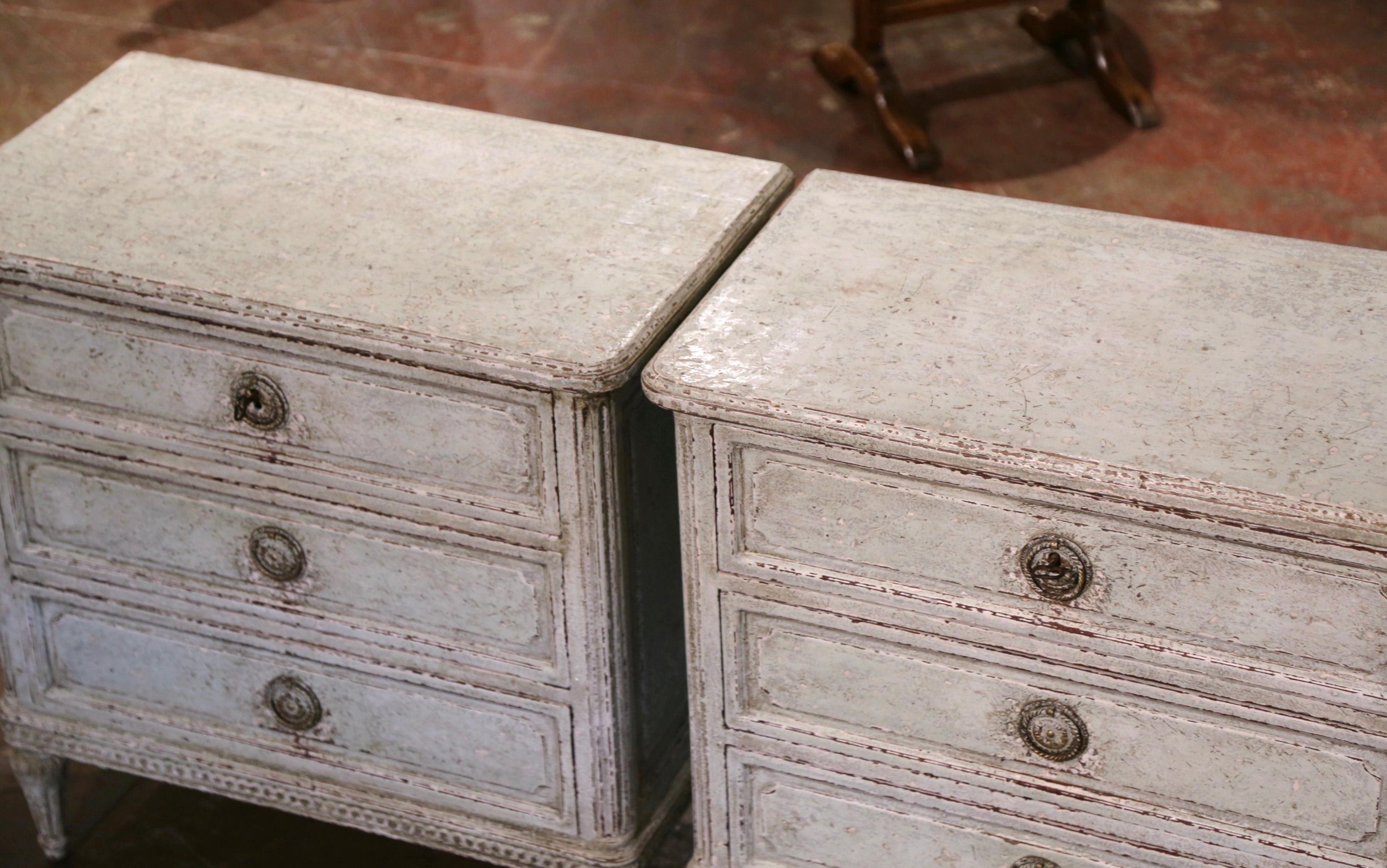 Hand-Carved Pair of 19th Century French Louis XVI Hand Painted Chests of Drawers Nightstands