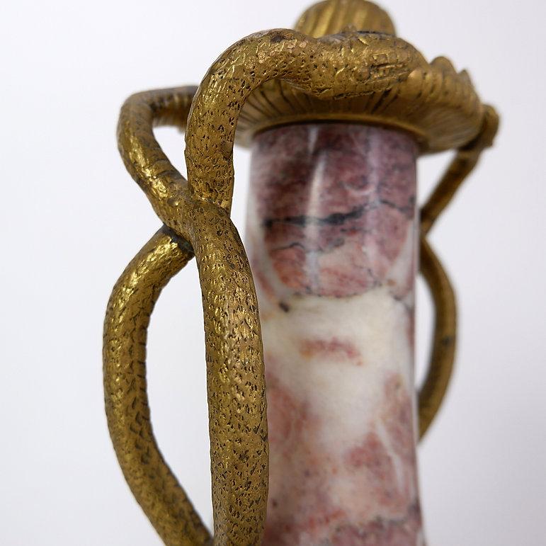 Paar französische Louis-XVI- Cassolettes aus Marmor und Bronze des 19. Jahrhunderts im Angebot 5