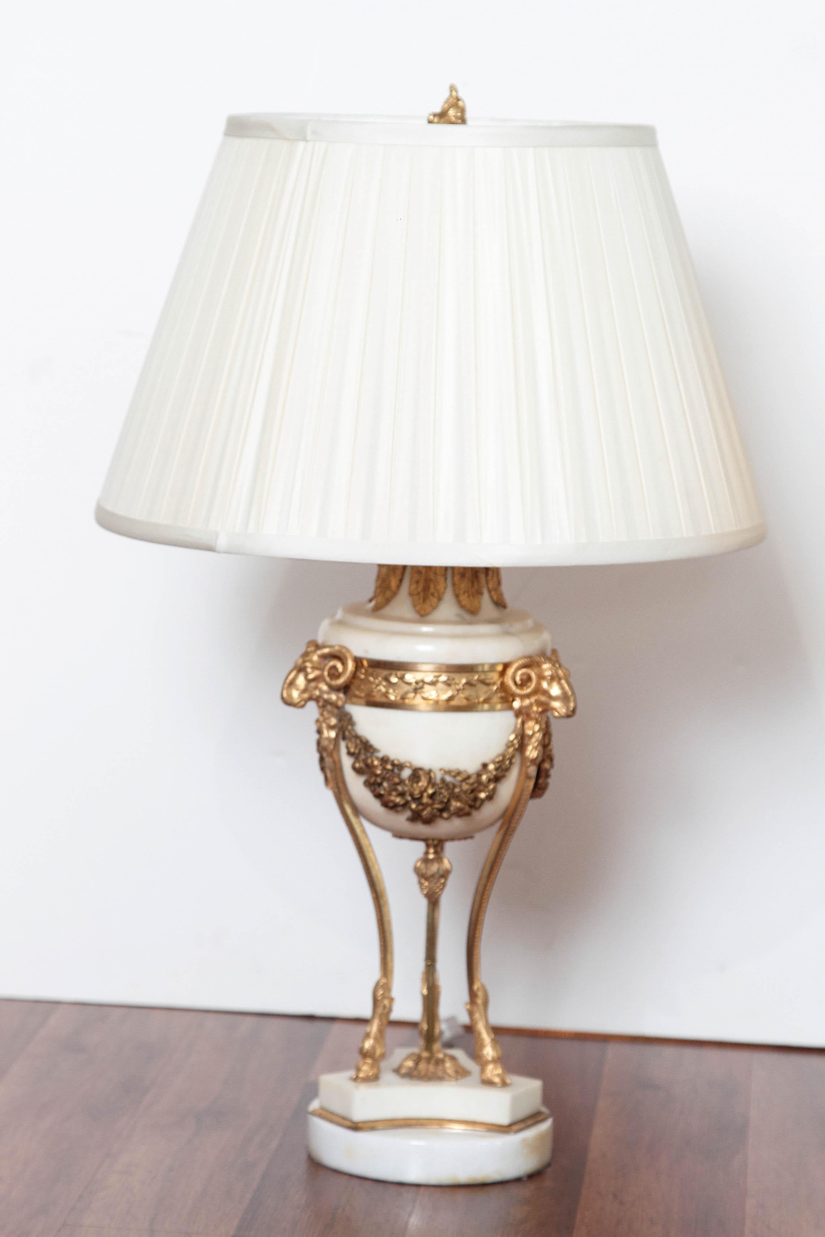 Pair of 19th Century French Louis XVI Marble Lamps In Good Condition In Dallas, TX
