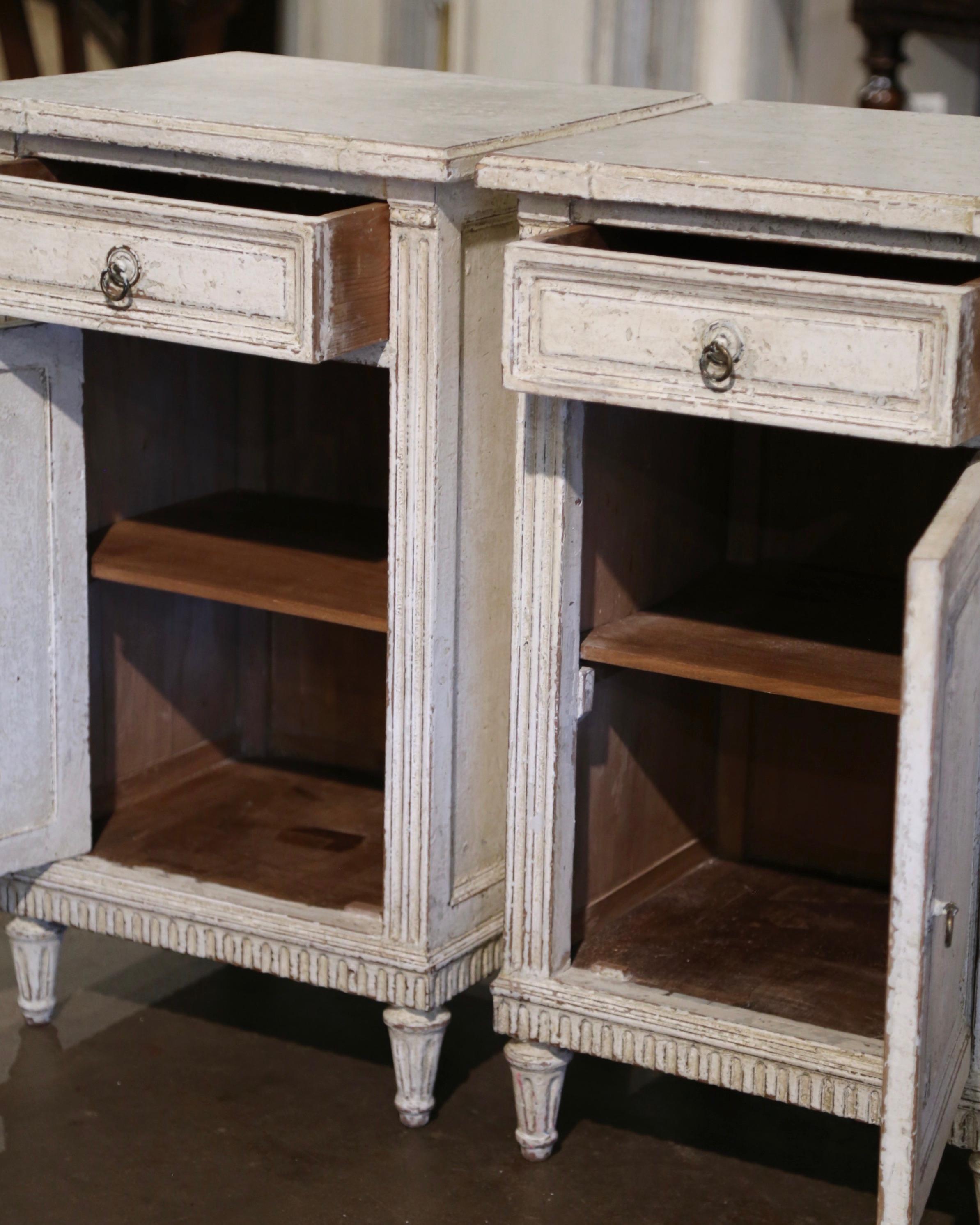Pair of 19th Century French Louis XVI Painted Nightstands Bedside Tables 6