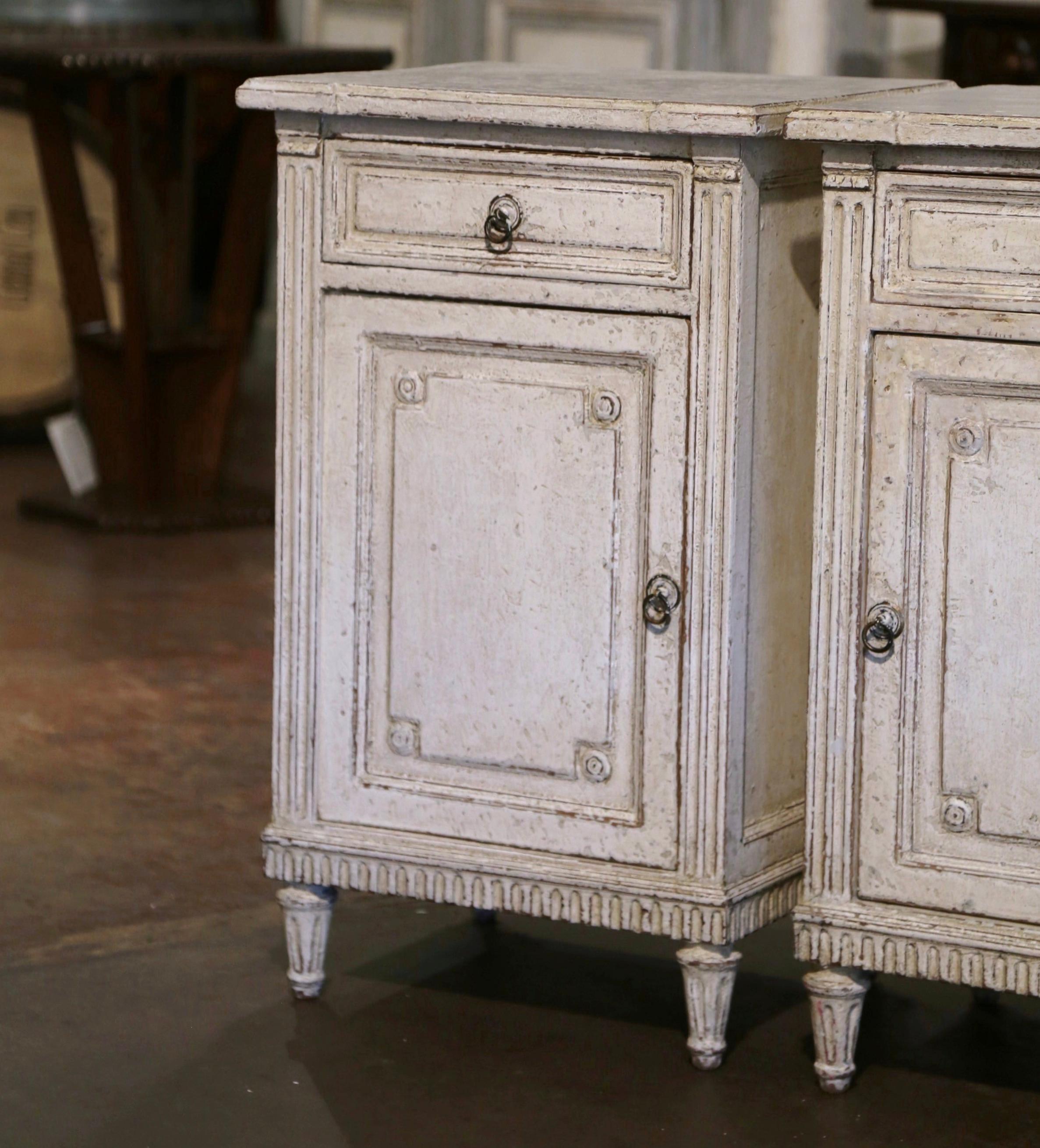 Hand-Carved Pair of 19th Century French Louis XVI Painted Nightstands Bedside Tables