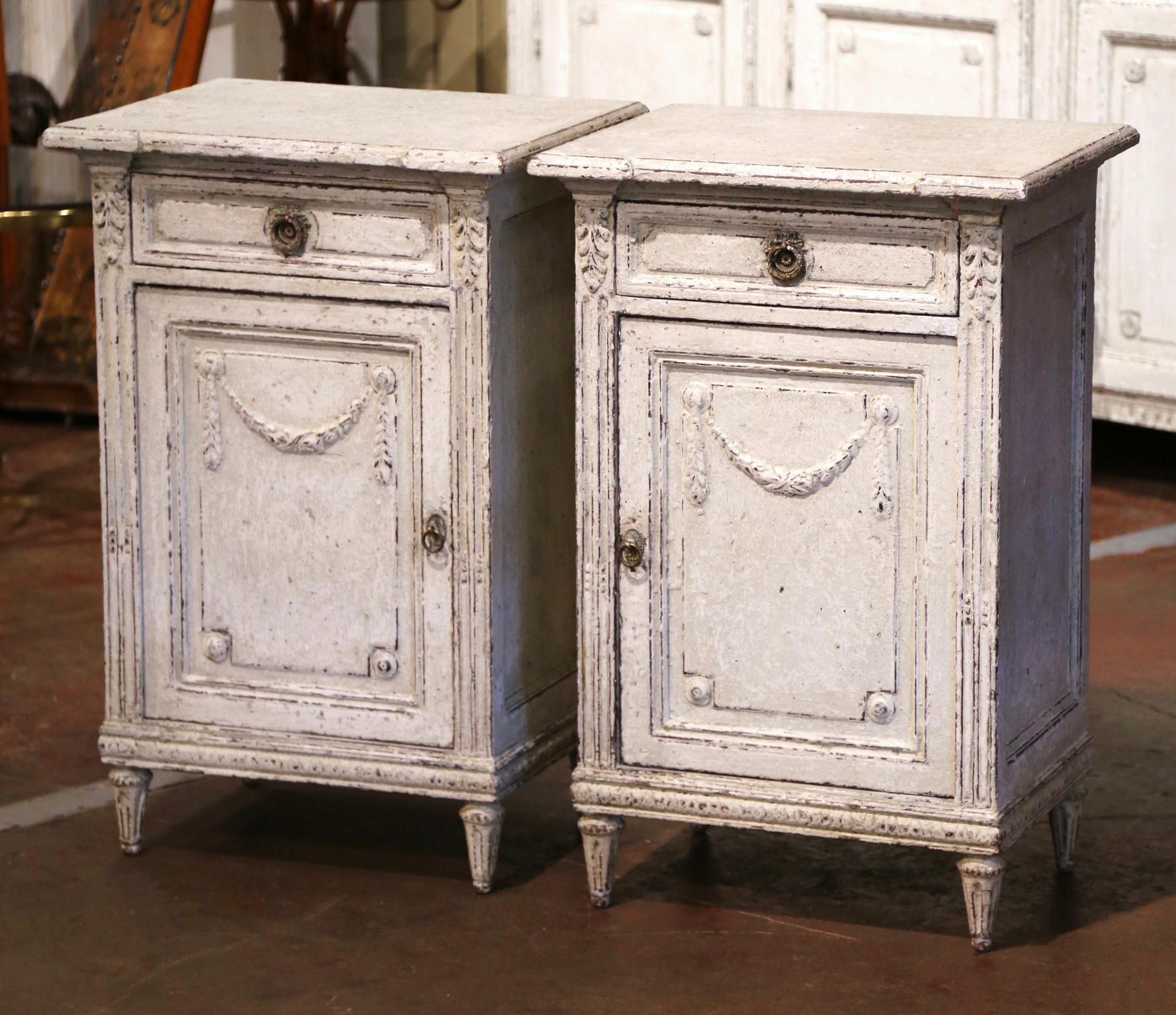 Hand-Carved Pair of 19th Century French Louis XVI Painted Nightstands Bedside Tables