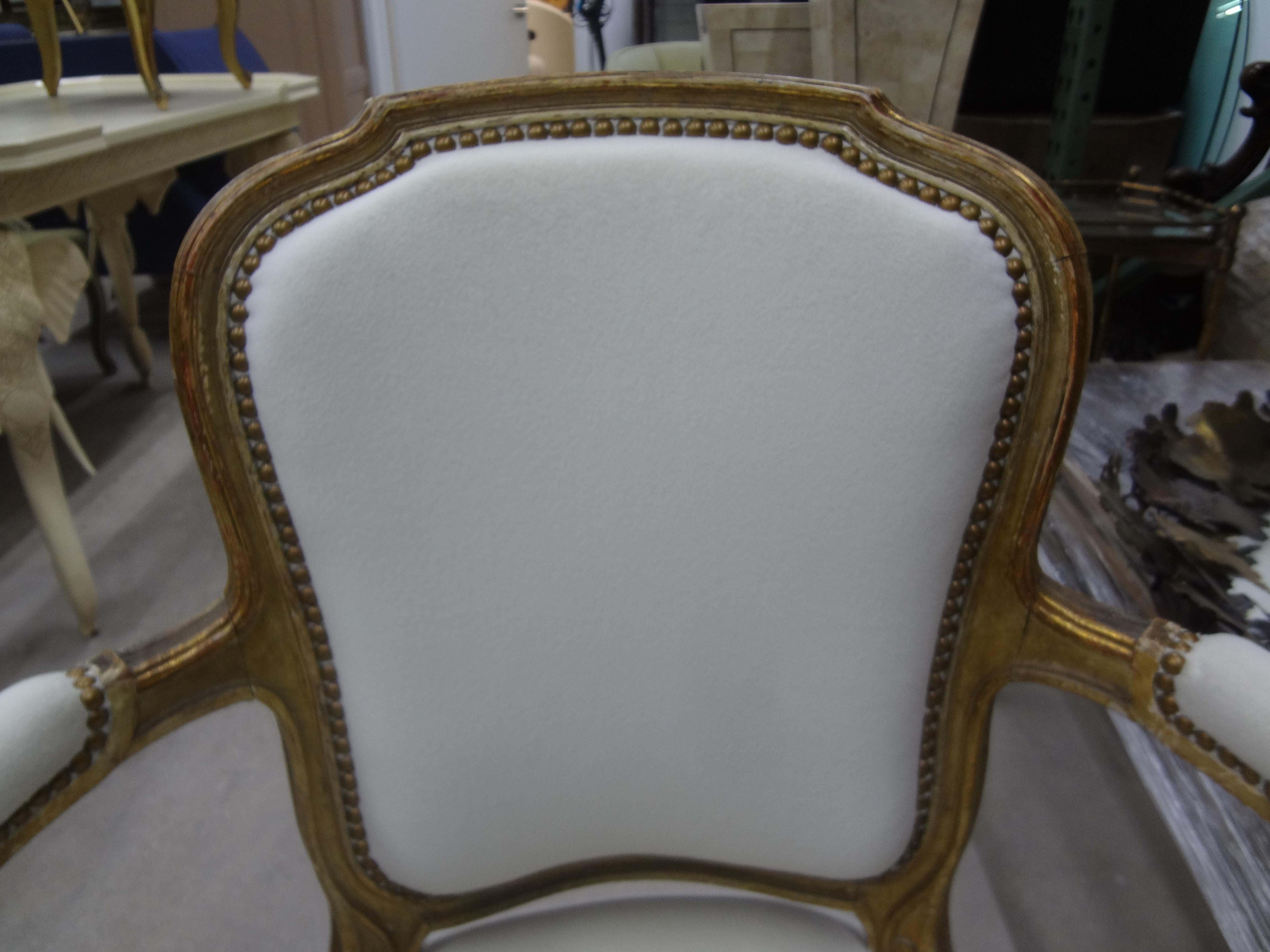 Paar französische Stühle im Louis-XVI.-Stil des 19. Jahrhunderts im Zustand „Gut“ im Angebot in Houston, TX