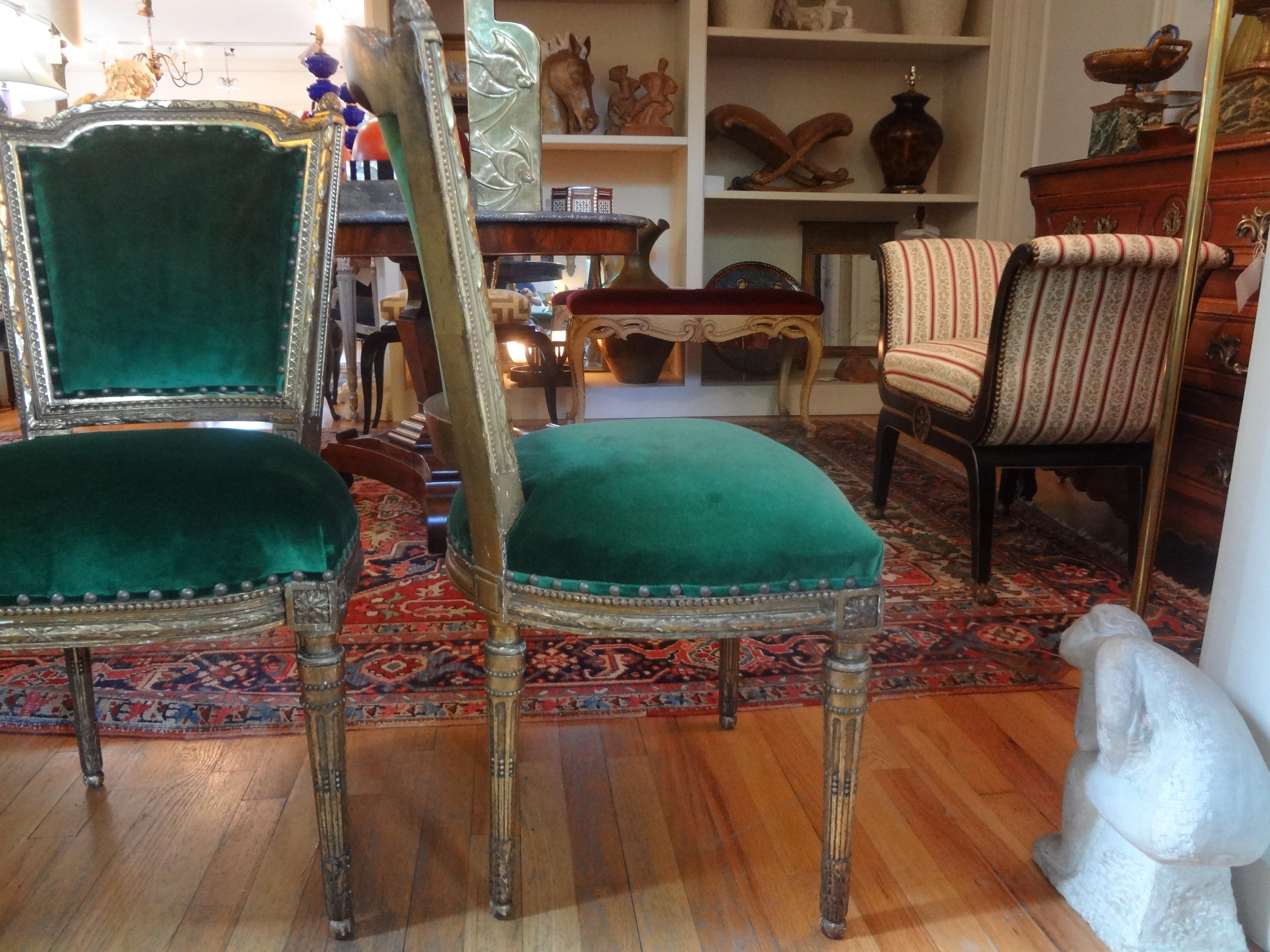 Paar französische Stühle aus vergoldetem Holz im Louis-XVI-Stil des 19. Jahrhunderts im Angebot 1