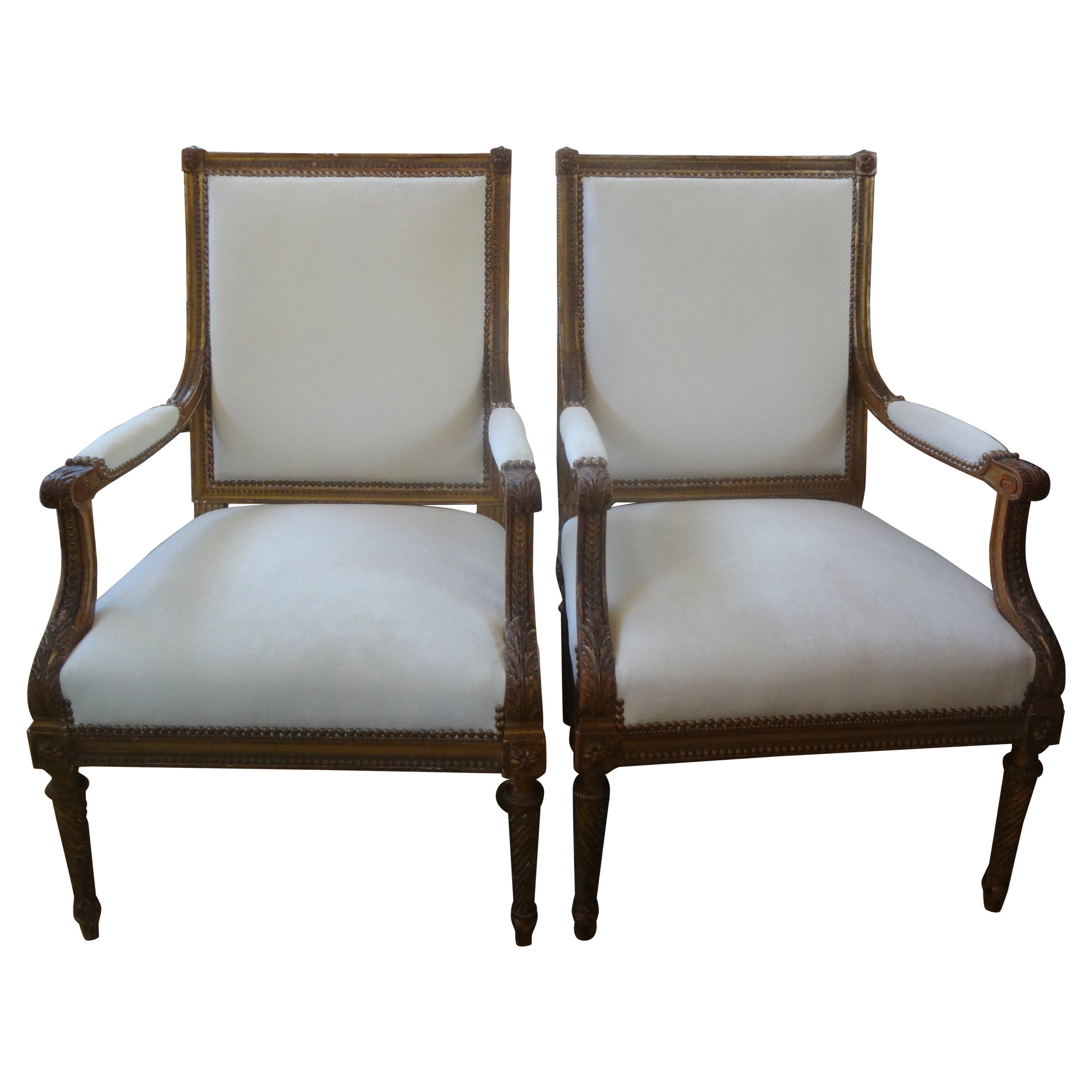 Paire de chaises françaises de style Louis XVI du 19ème siècle