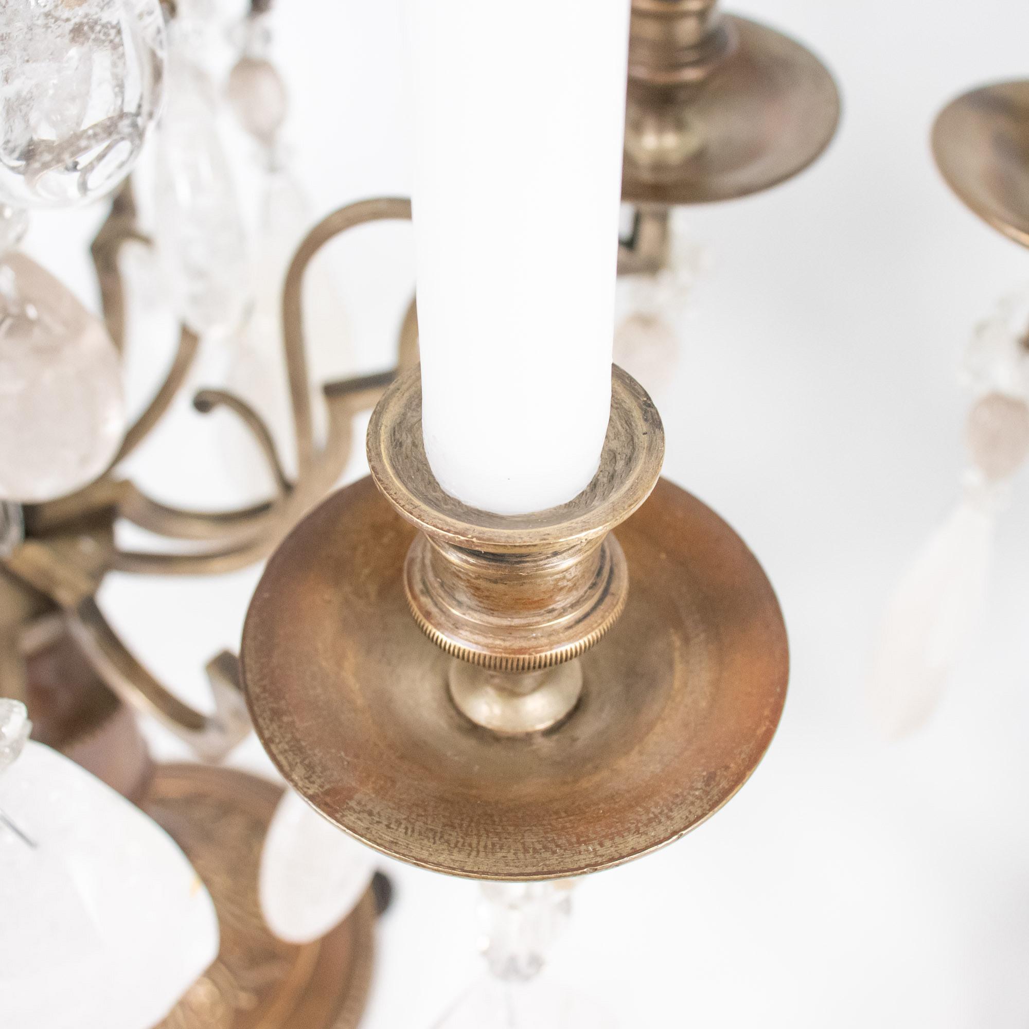 Coppia di candelabri a sei bracci in cristallo di rocca francesi del XIX secolo in stile Luigi XVI in vendita 5