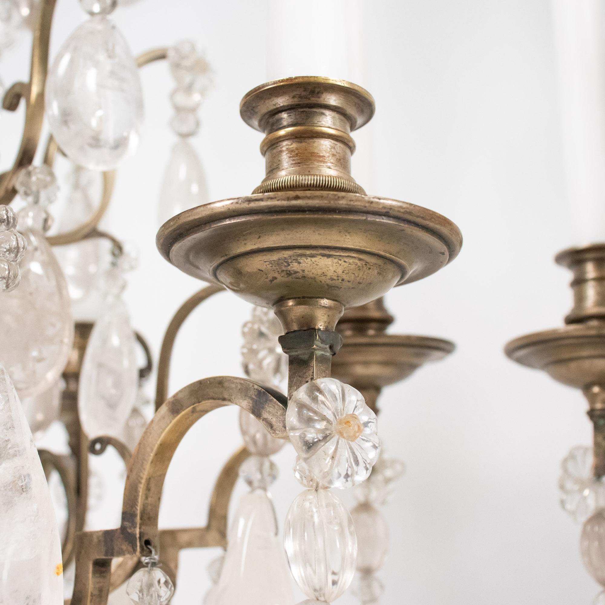 Coppia di candelabri a sei bracci in cristallo di rocca francesi del XIX secolo in stile Luigi XVI in vendita 3