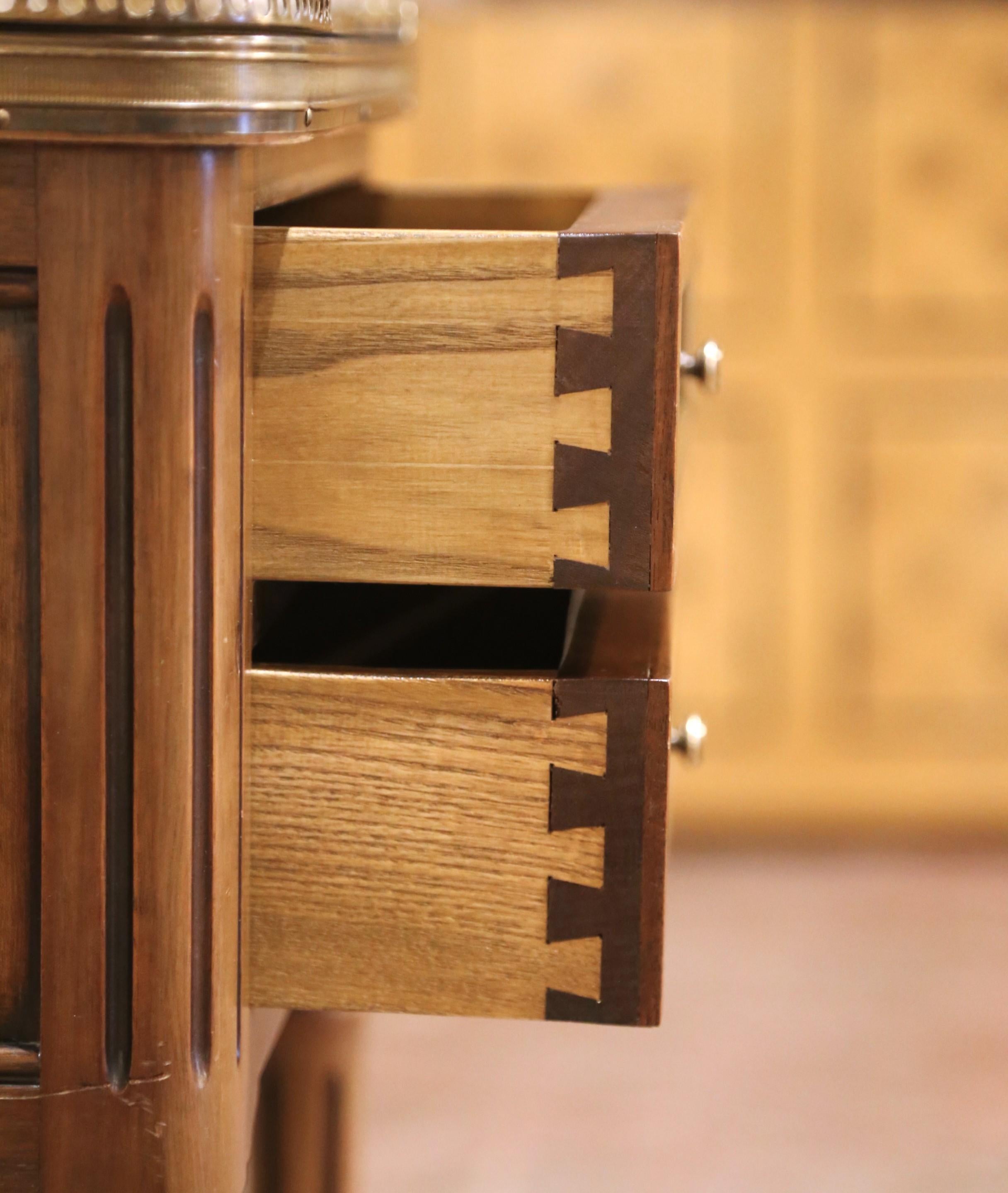 Pair of 19th Century French Louis XVI Walnut Nightstands with Marble Tops For Sale 6