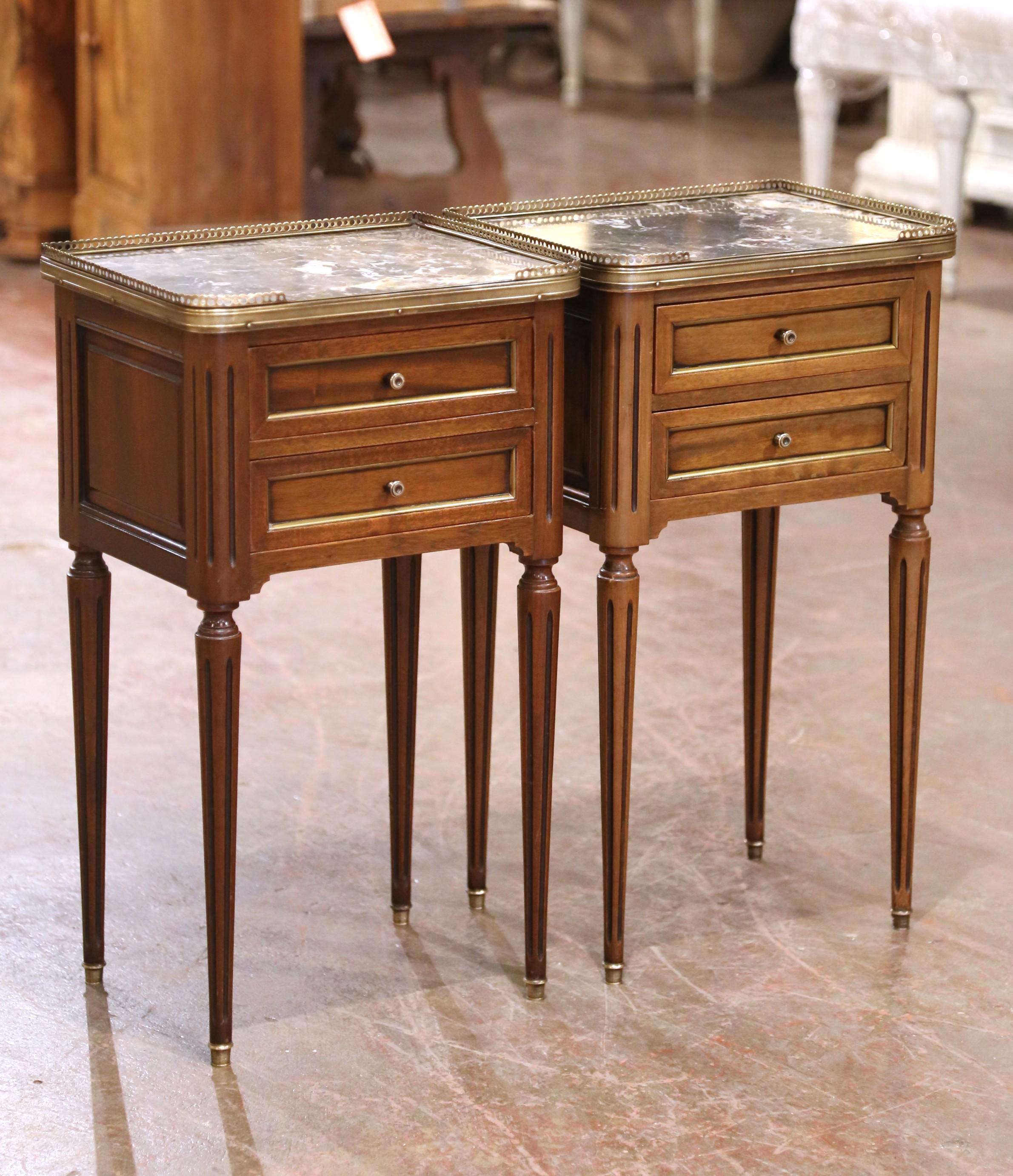 Pair of 19th Century French Louis XVI Walnut Nightstands with Marble Tops For Sale 2
