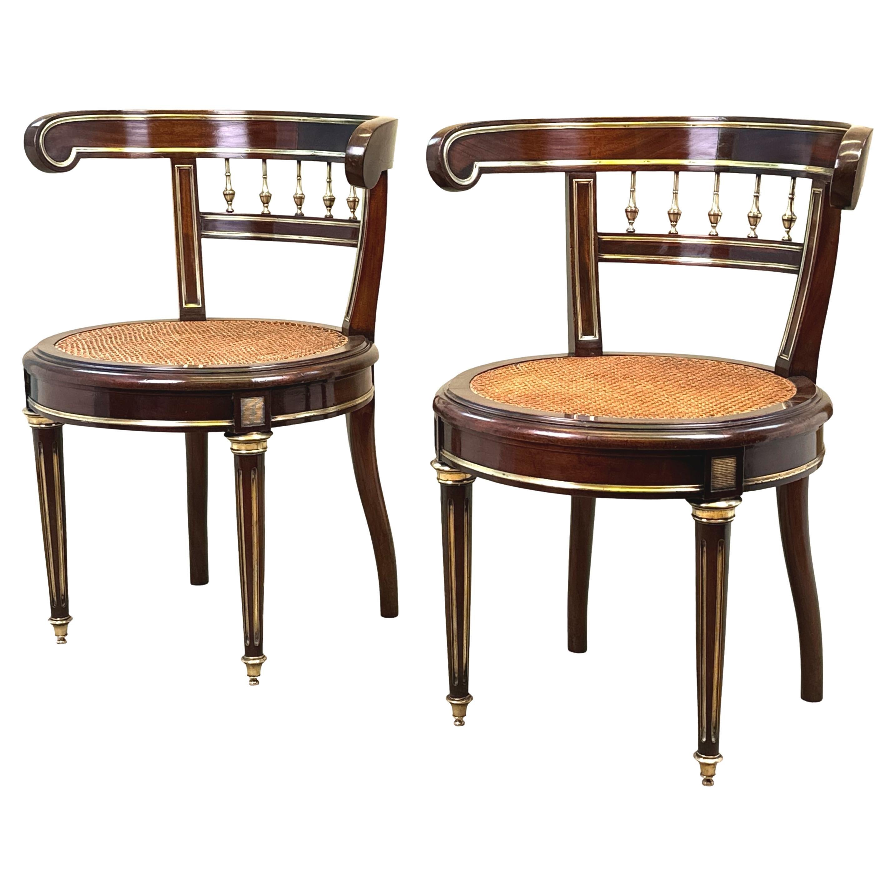 Paar französische Mahagoni-Salonstühle aus dem 19. Jahrhundert