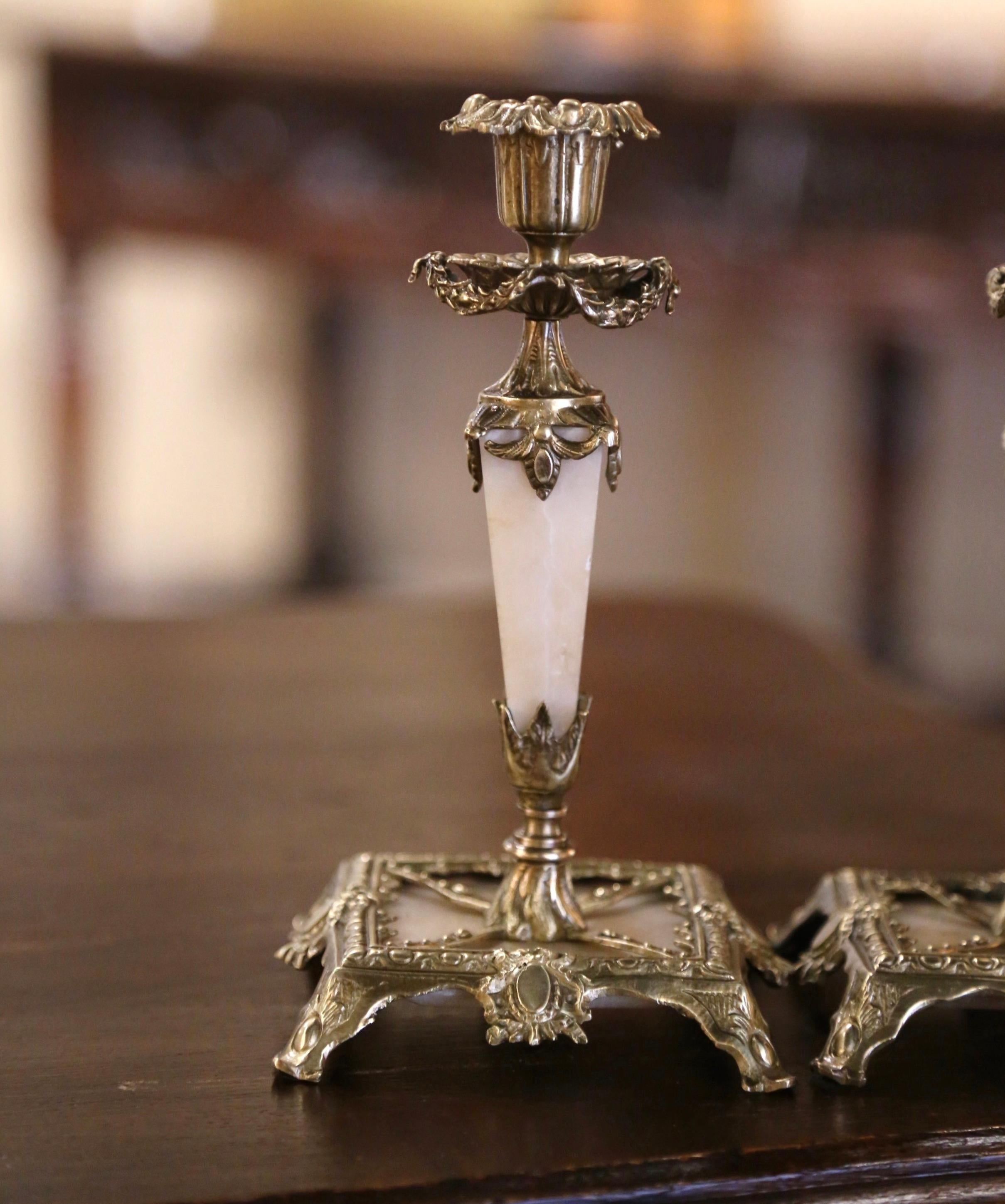 Francese Coppia di candelabri francesi Napoleone III del XIX secolo in bronzo e marmo in vendita