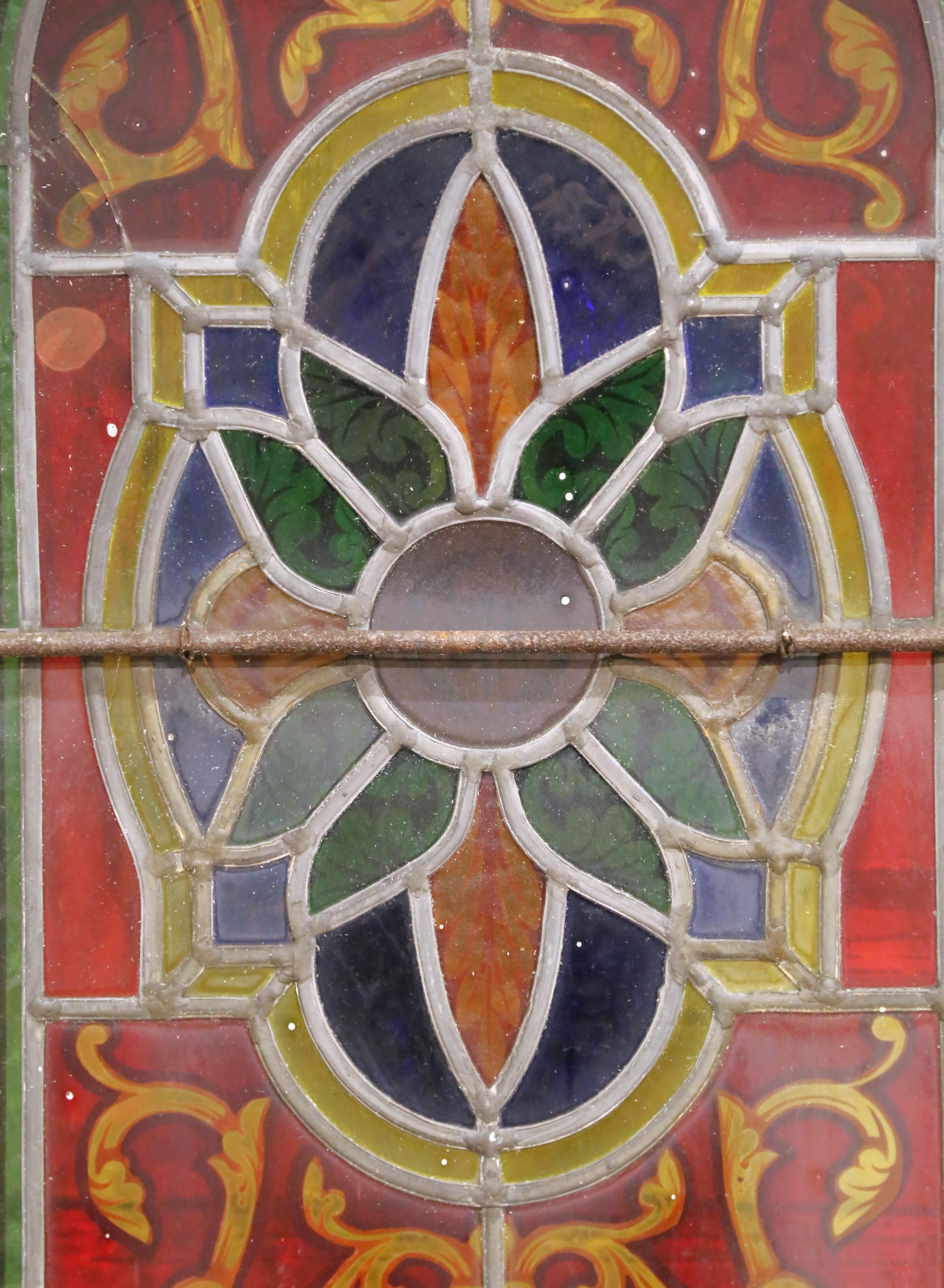 Coppia di vetrate dipinte e colorate francesi del XIX secolo di Napoleone III in vendita 4