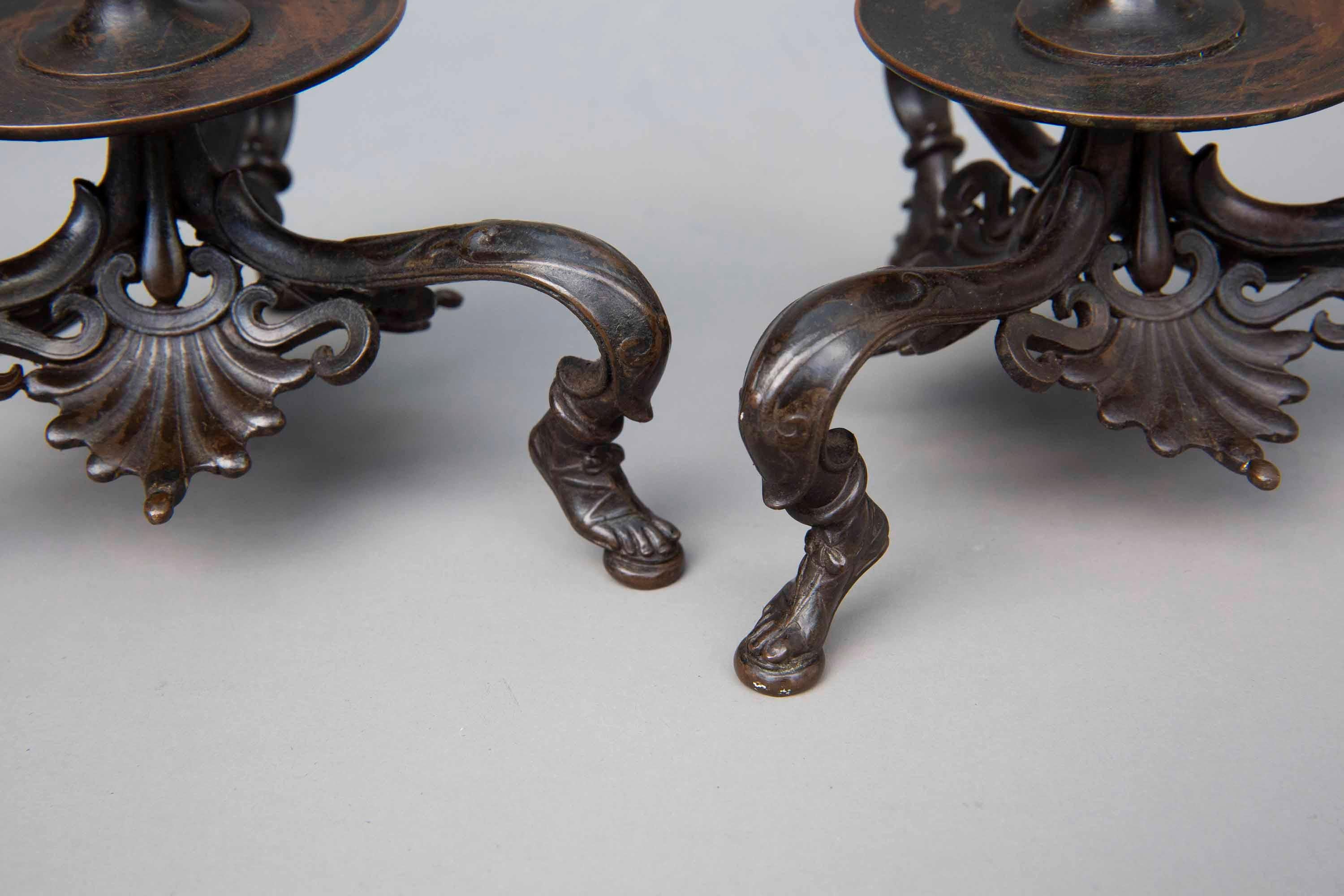 Paire de chandeliers en bronze néoclassique français du 19ème siècle par F.Barbedienne Bon état - En vente à Richmond, London
