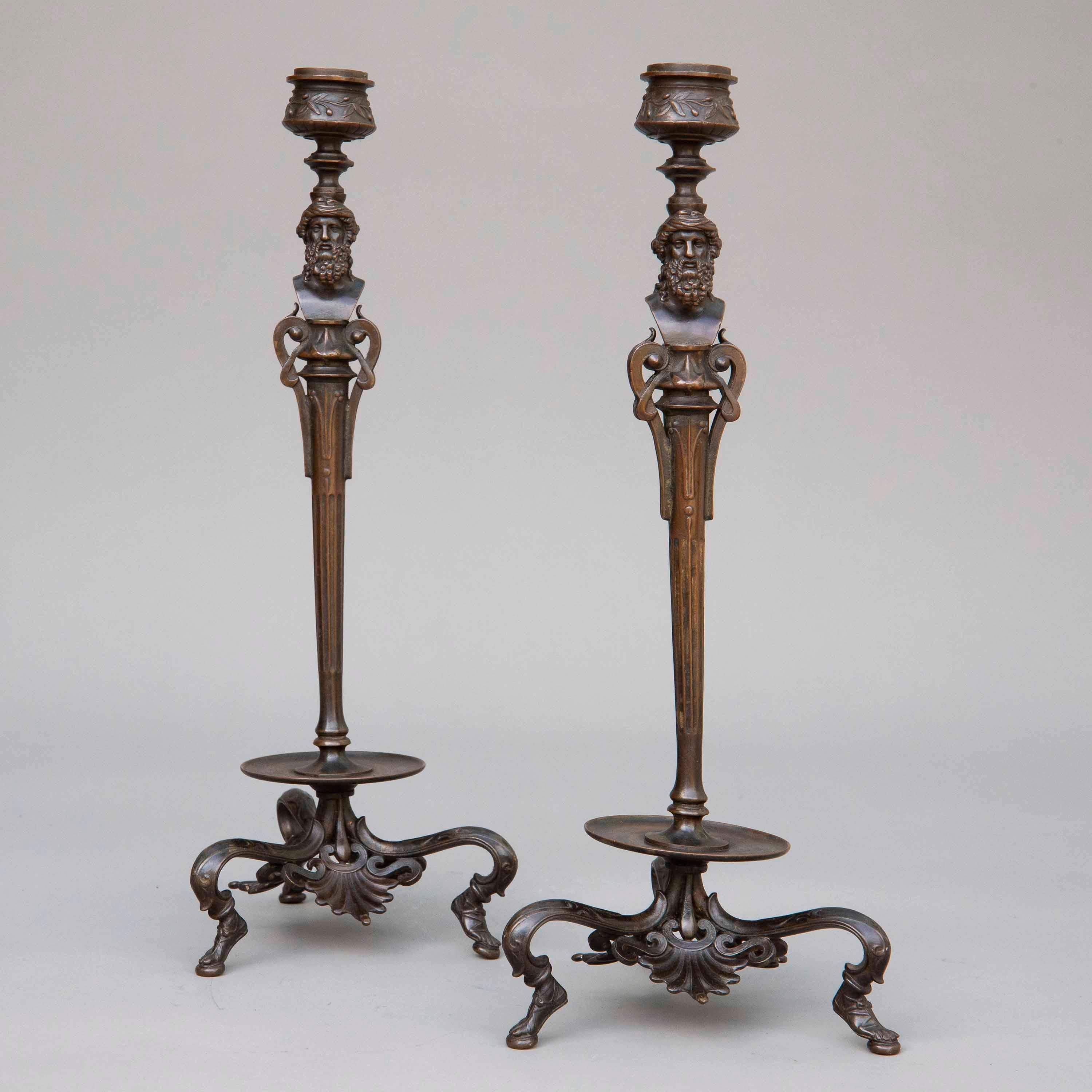 Paire de chandeliers en bronze néoclassique français du 19ème siècle par F.Barbedienne en vente 3