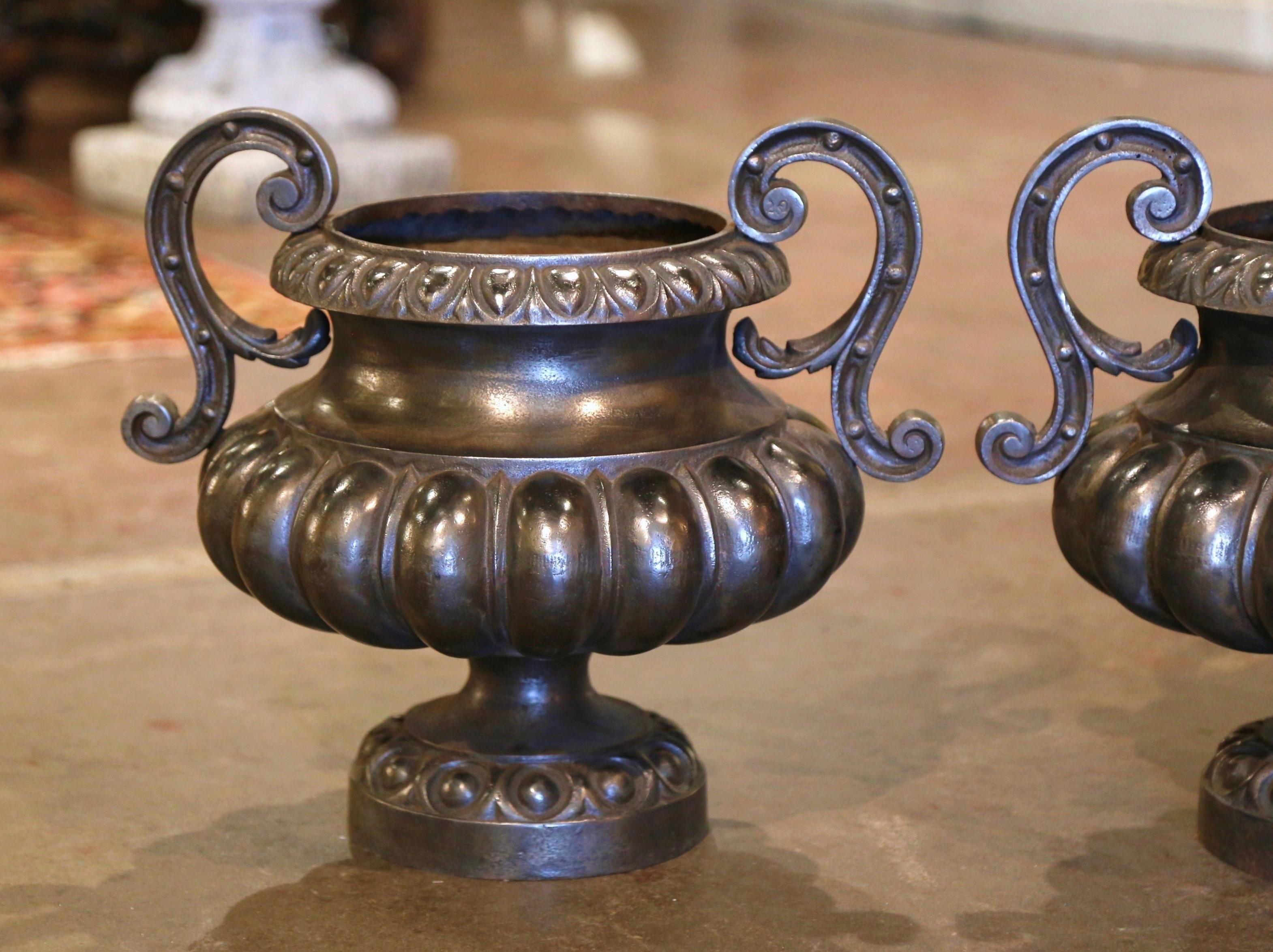 Pair of 19th Century French Neoclassical Polished Iron Garden Urn Planters For Sale 1