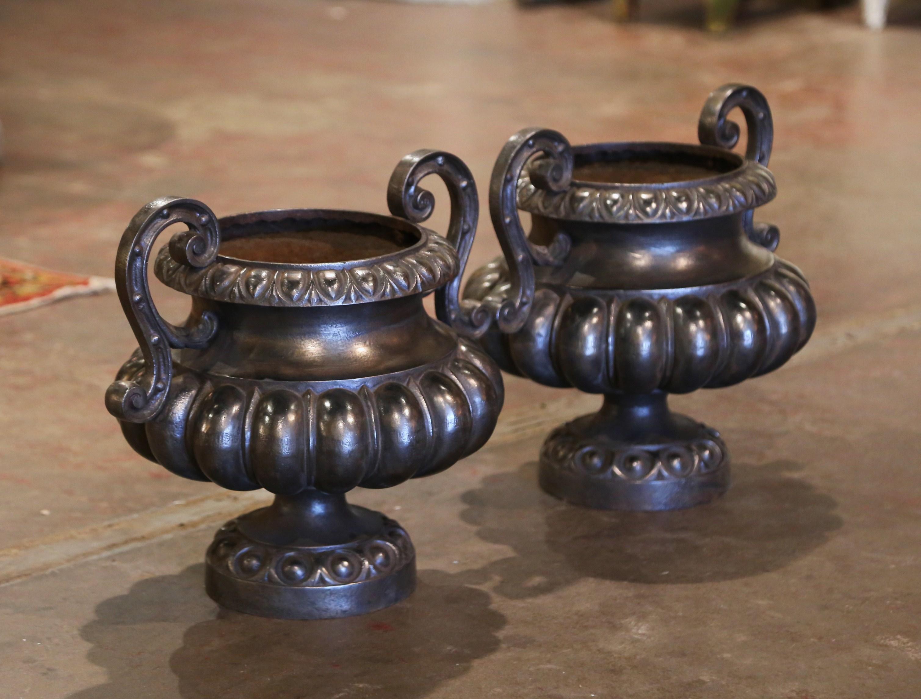 Pair of 19th Century French Neoclassical Polished Iron Garden Urn Planters For Sale 3