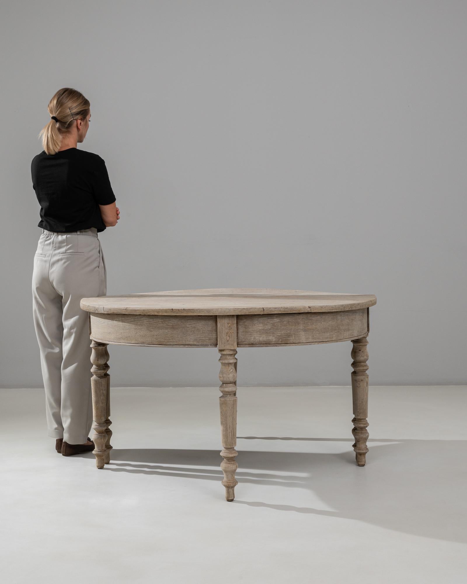 Pair of 19th Century French Neoclassical Style Oak Console Tables For Sale 1