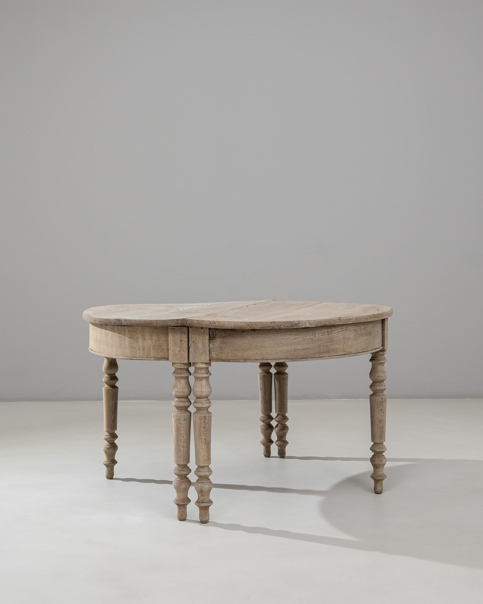 Pair of 19th Century French Neoclassical Style Oak Console Tables For Sale 2