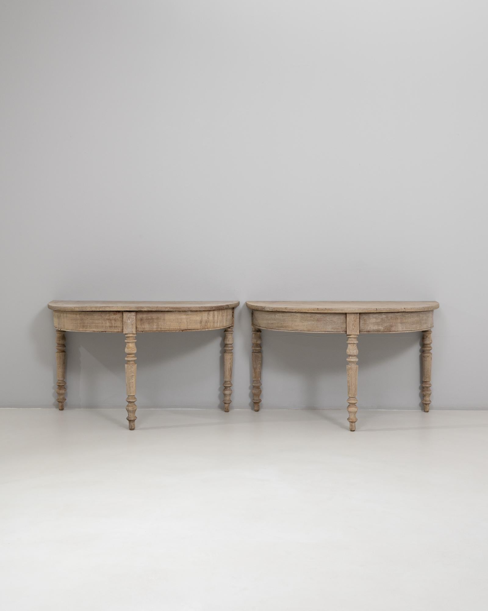 Pair of 19th Century French Neoclassical Style Oak Console Tables For Sale 3