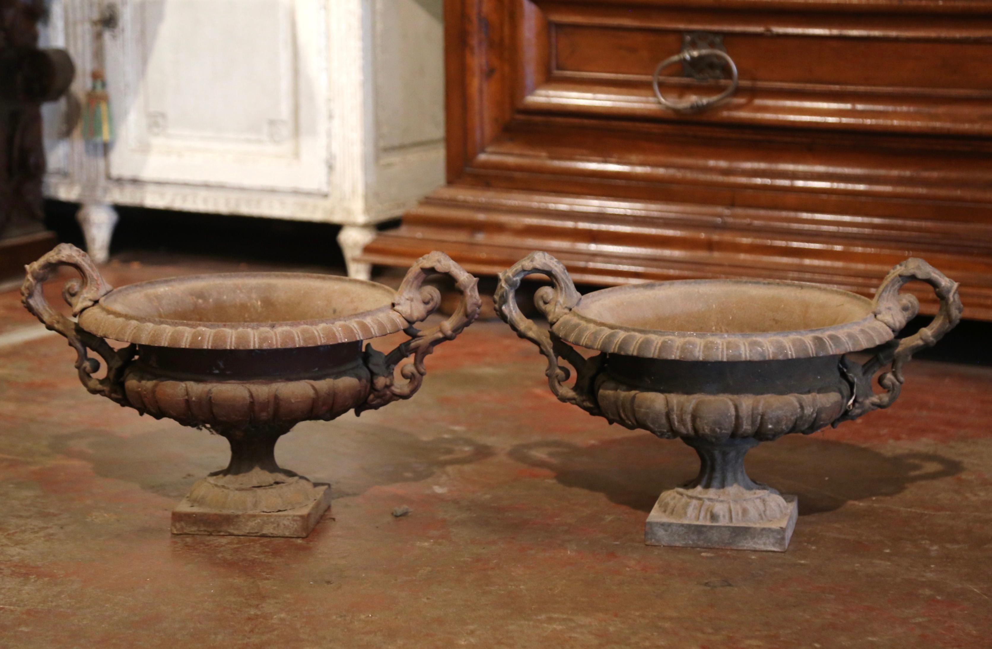 Pair of 19th Century French Neoclassical Weathered Iron Garden Urn Planters In Excellent Condition For Sale In Dallas, TX