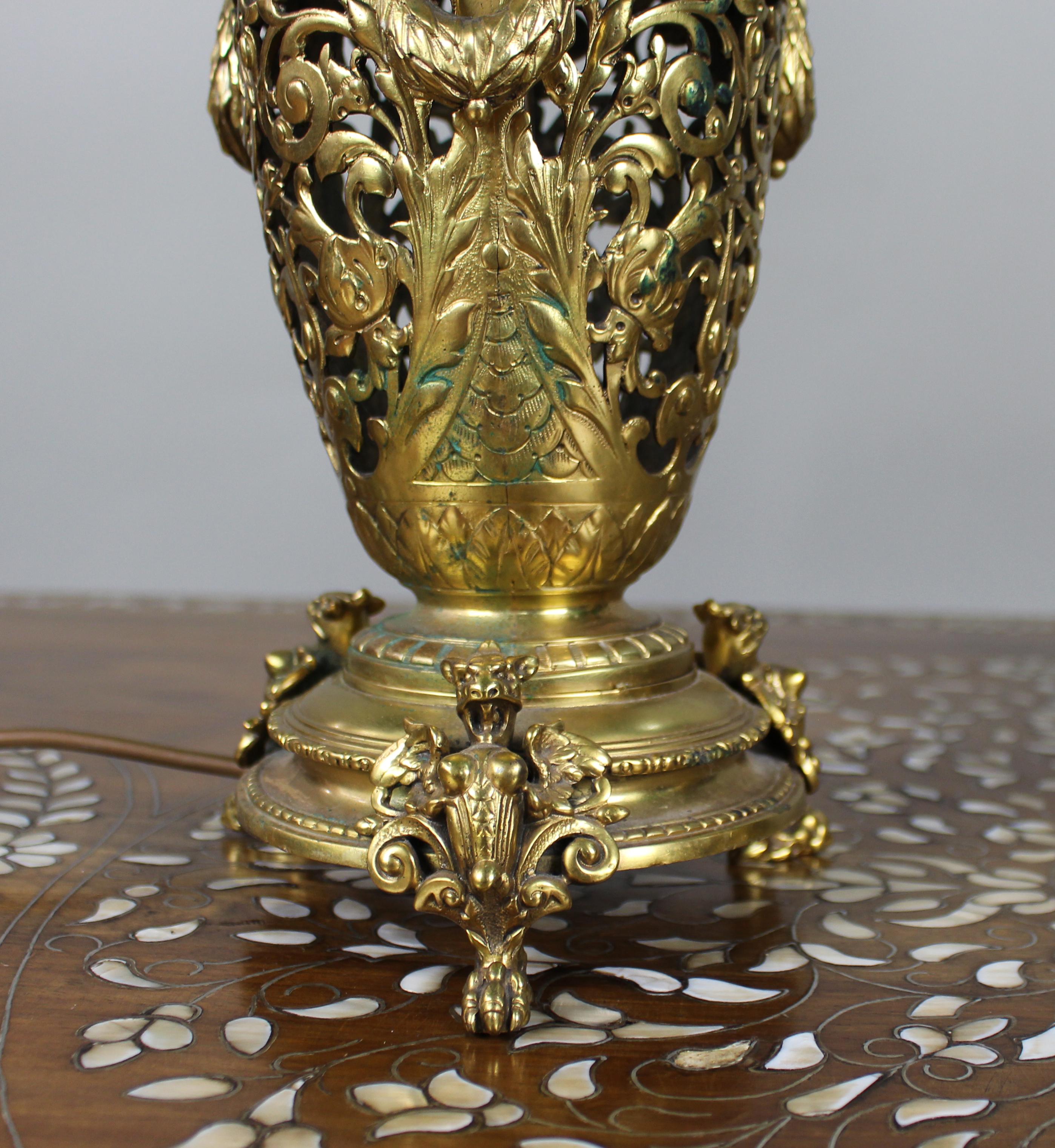 Pair of 19th Century French Ormolu Table Lamps For Sale 7