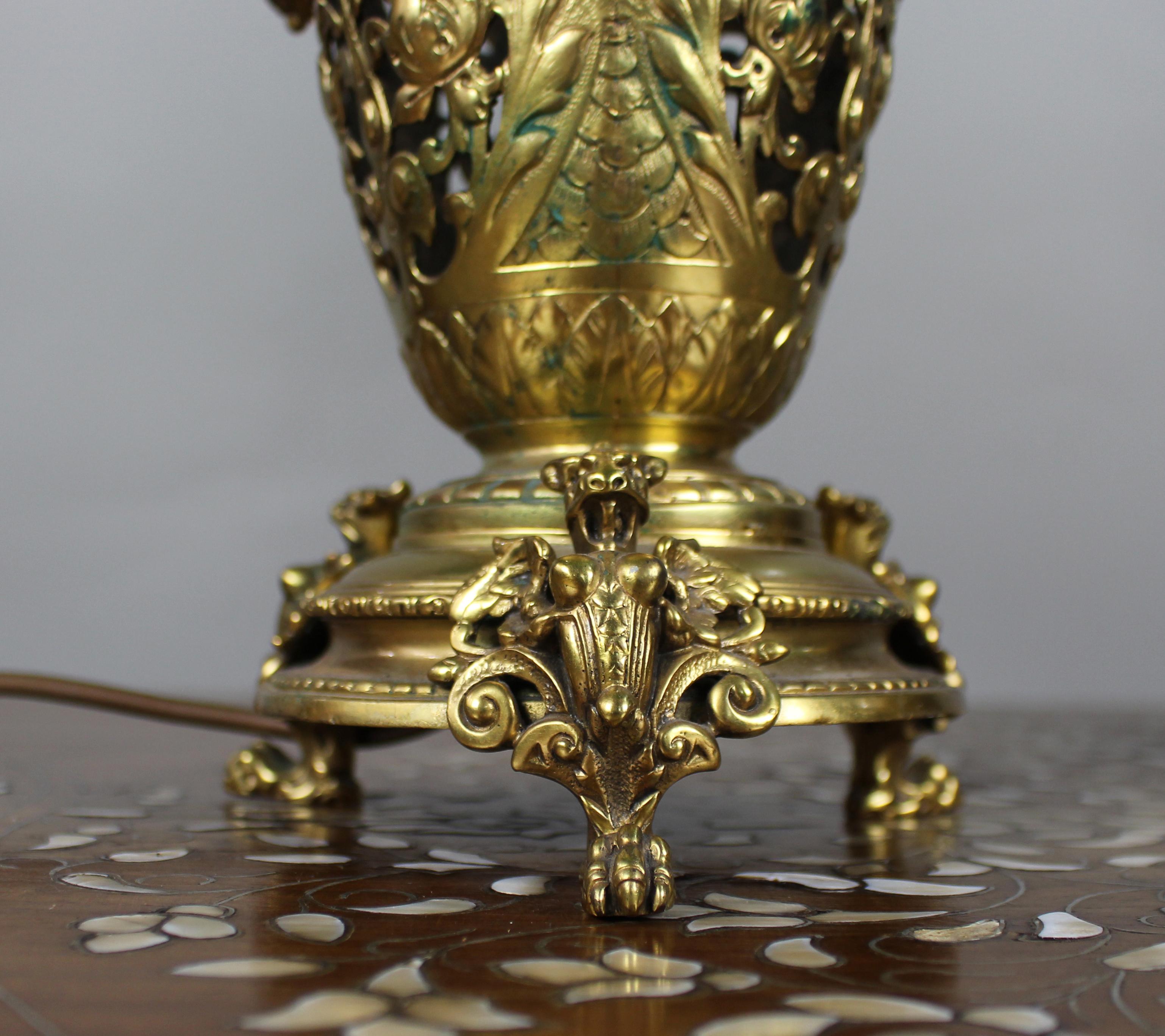 Pair of 19th Century French Ormolu Table Lamps For Sale 1