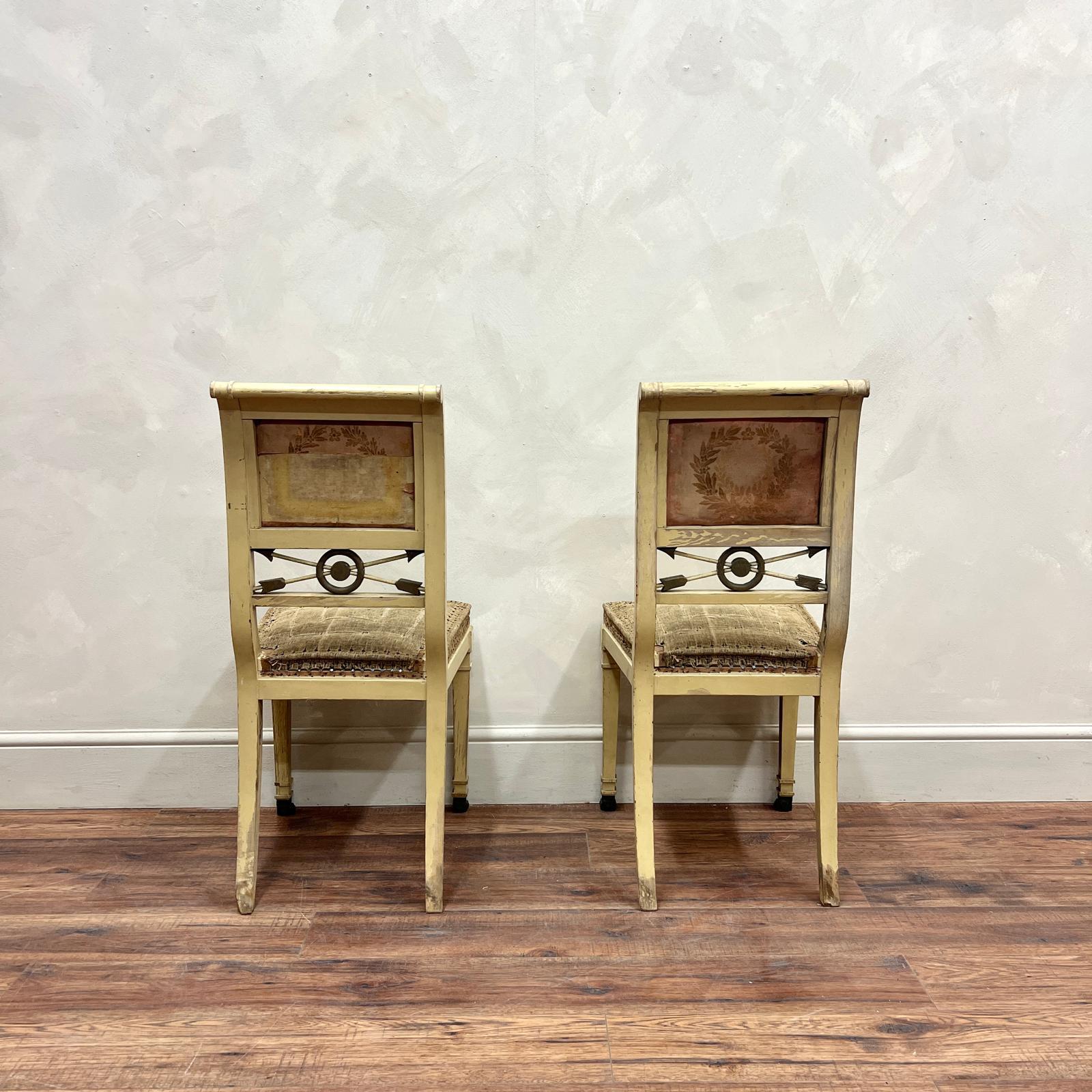 Hand-Carved Pair of 19th Century French Painted Empire Chairs For Sale