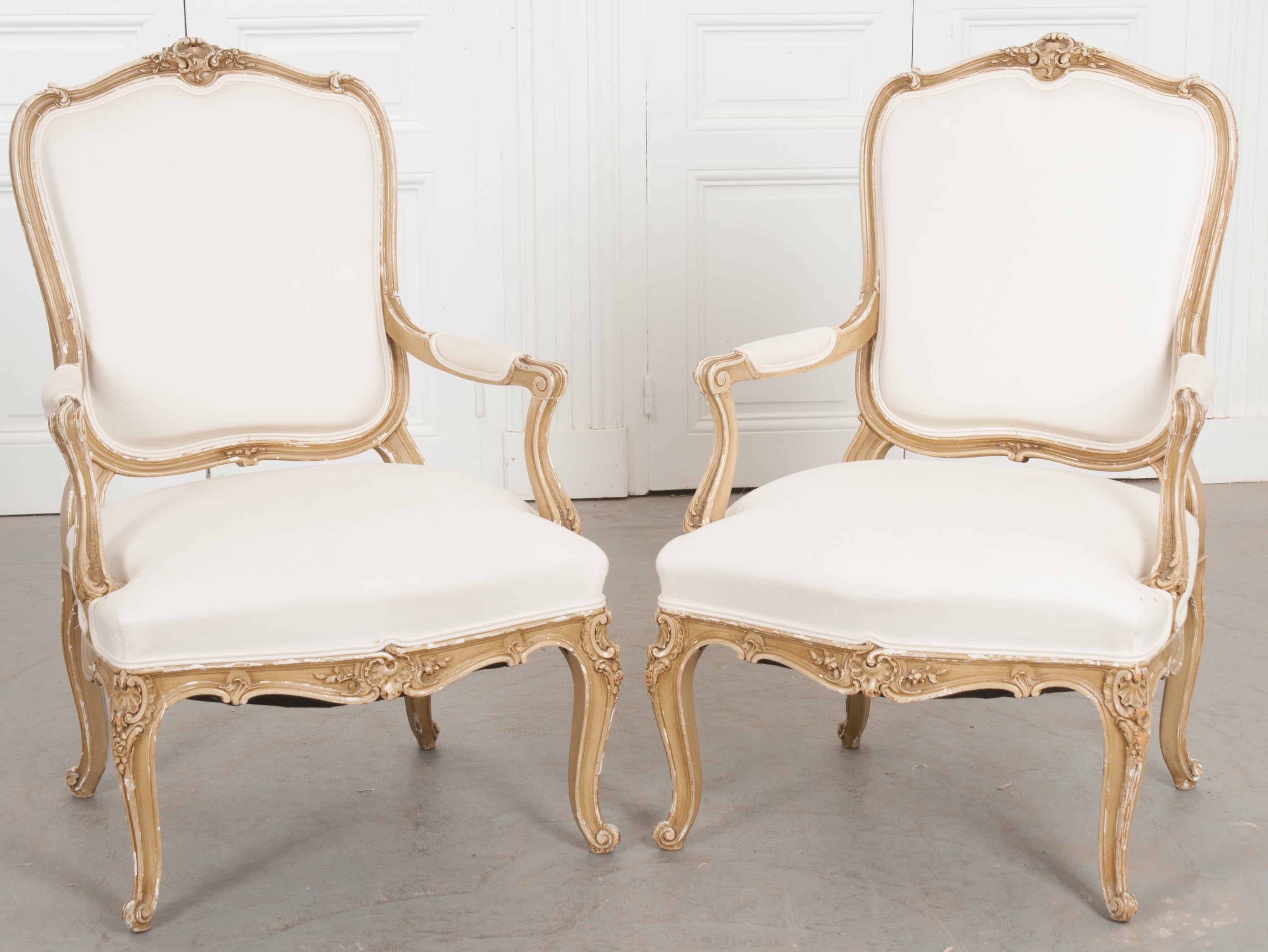 Hand-Carved Pair of 19th Century French Painted Louis XV Fauteuils