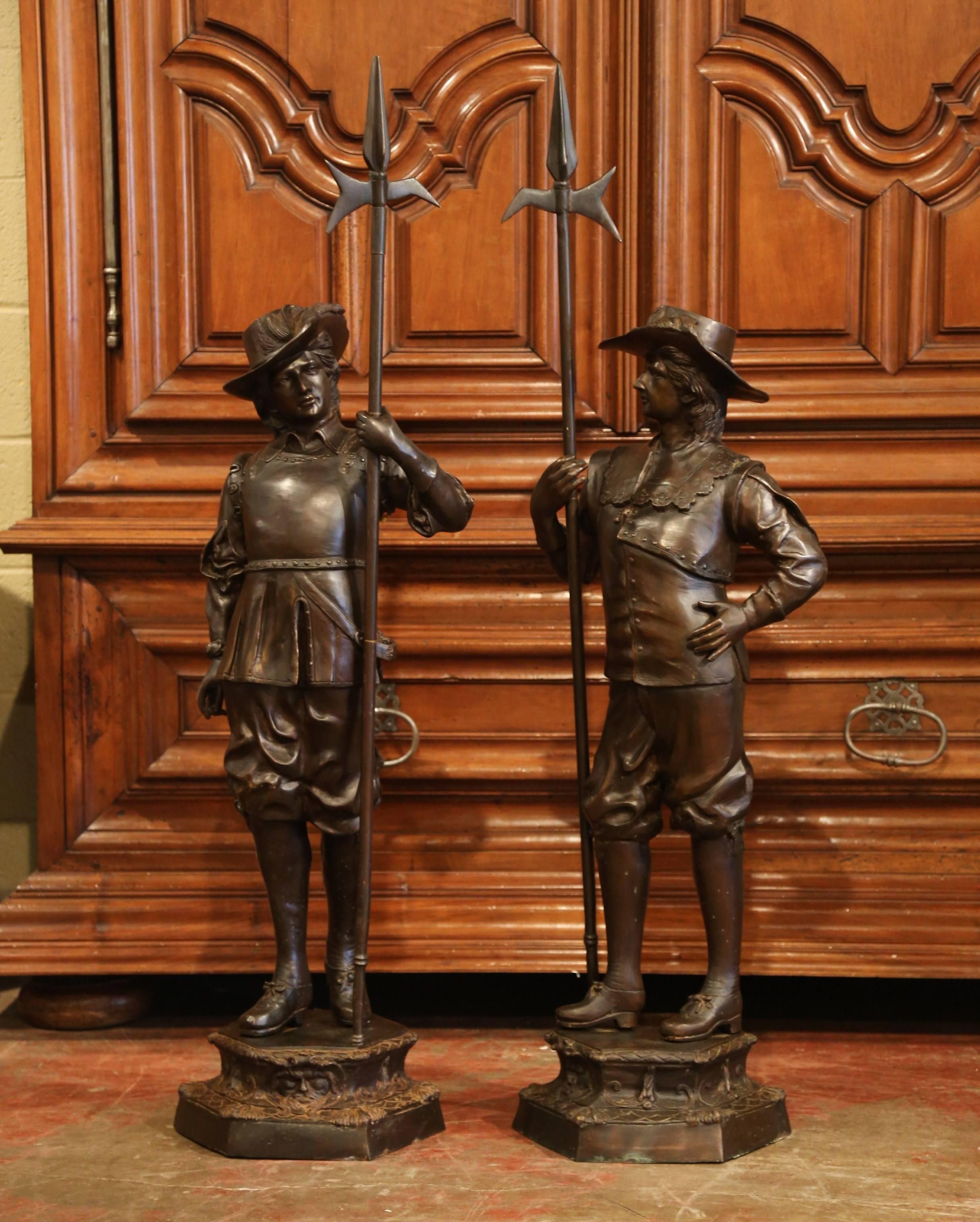 Pair of 19th Century French Patinated Musketeers Sculptures Signed E. Picault In Excellent Condition In Dallas, TX