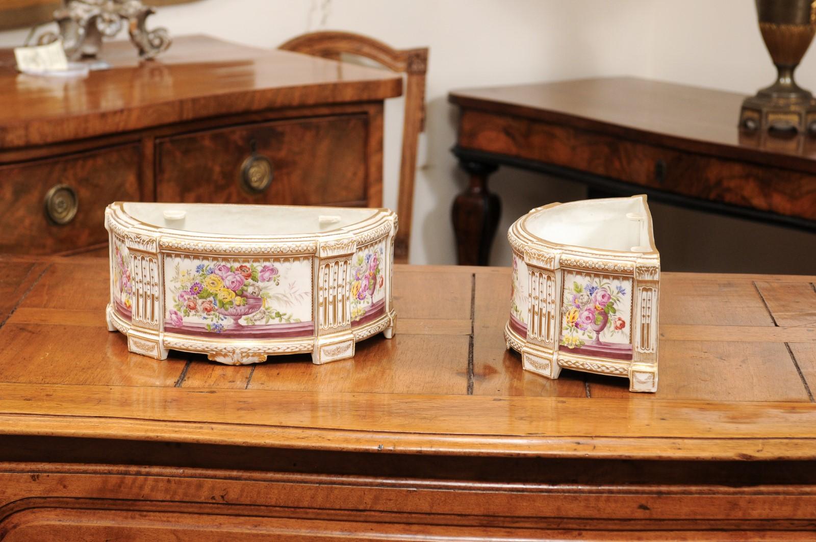 Pair of 19th Century French Porcelain Bough Pots with Gilt & Floral Accents For Sale 10