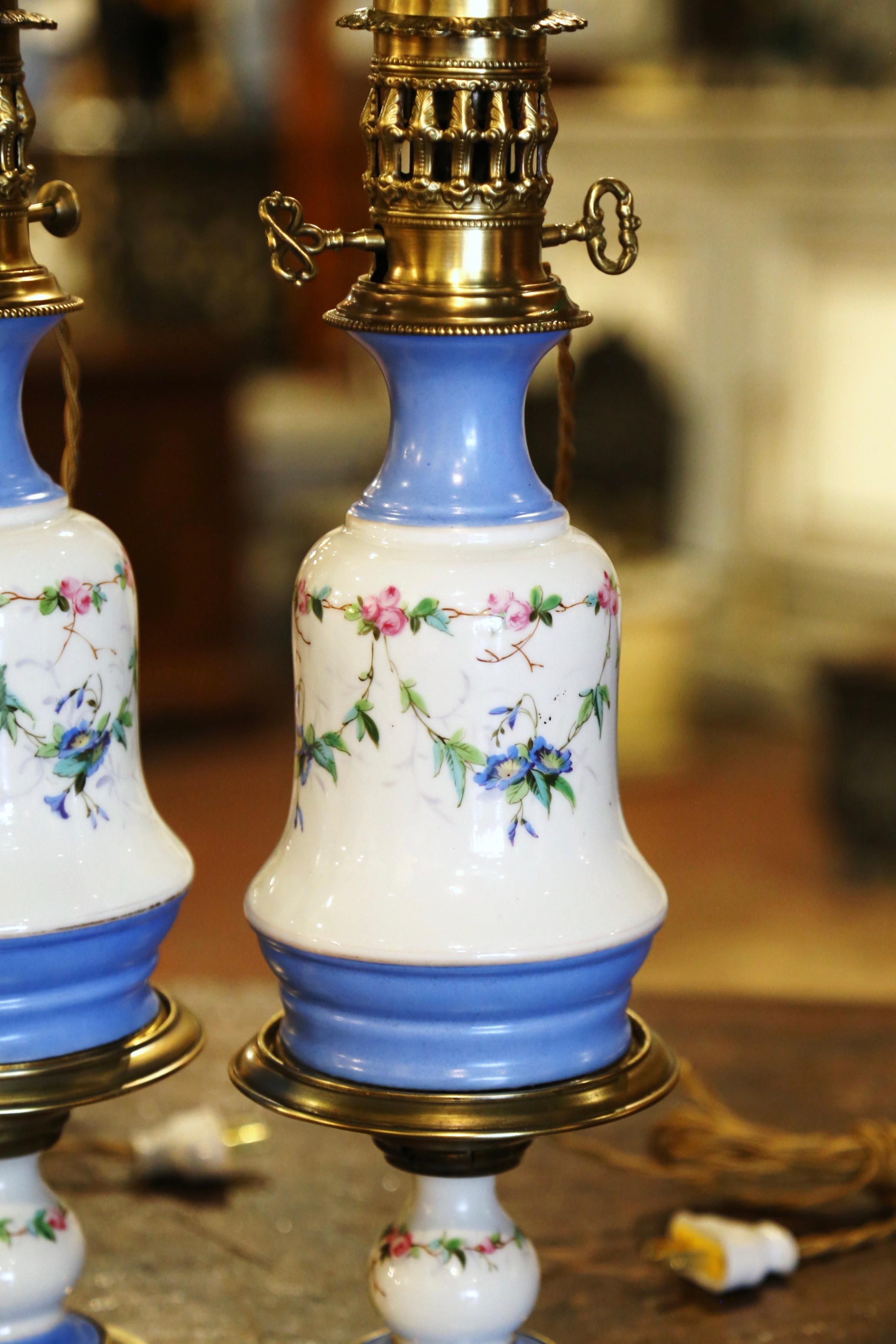 Pair of 19th Century French Porcelain & Brass Table Oil Lamps with Floral Motif For Sale 2