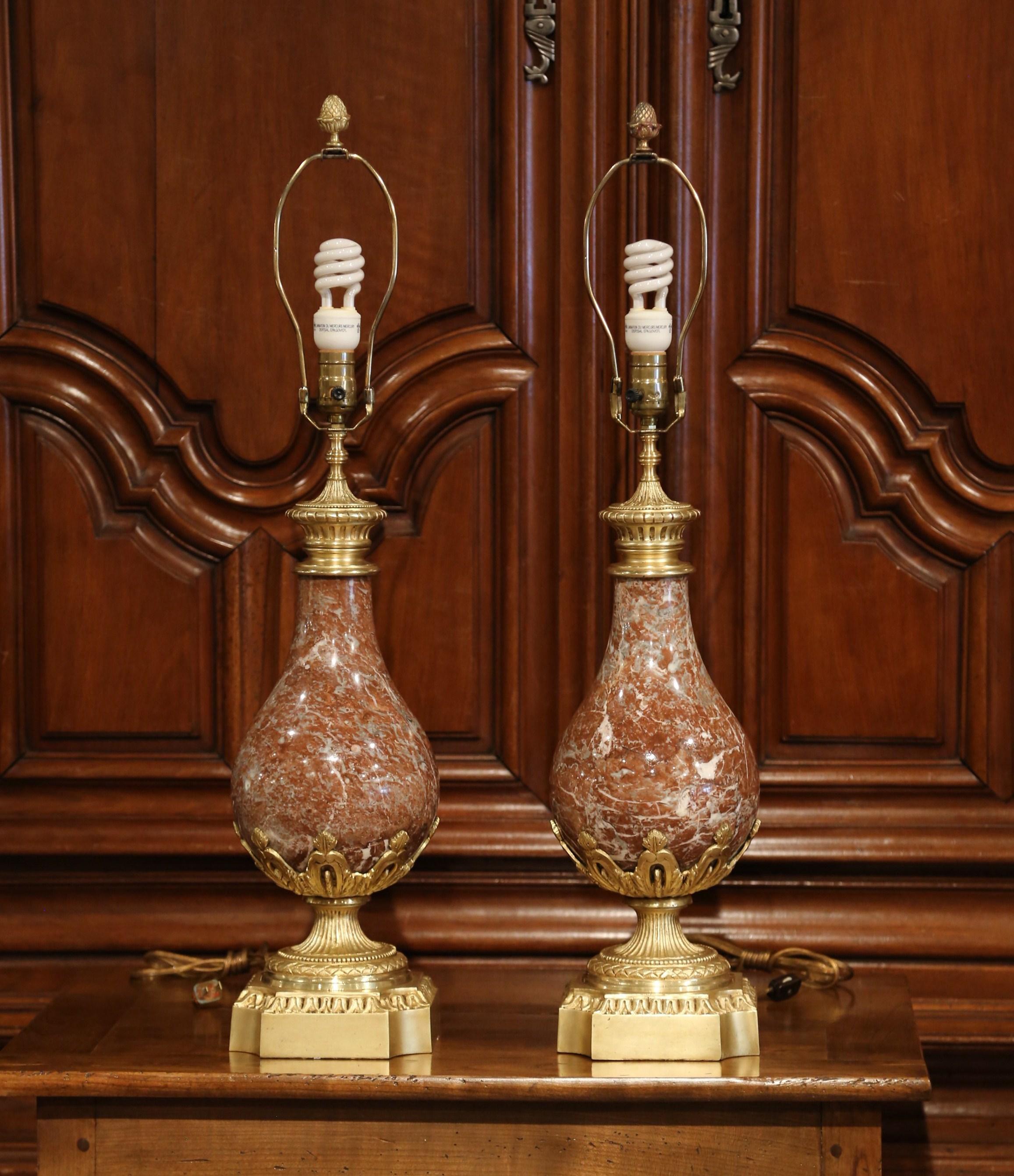 Pair of 19th Century French Red Marble and Bronze Urns Converted as Table Lamps 1