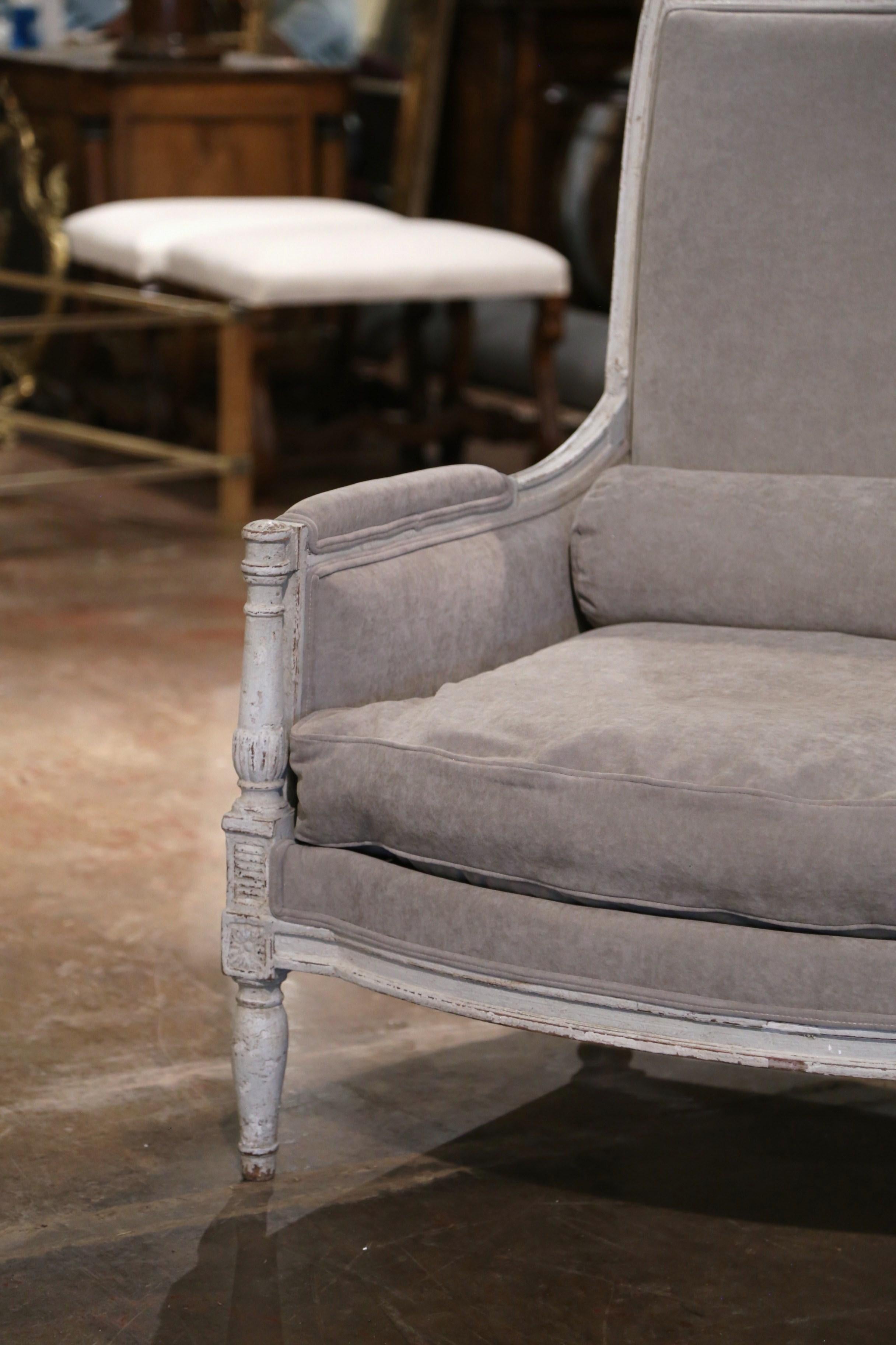 Restauration Paire de fauteuils de restauration française du 19ème siècle, sculptés et peints en vente