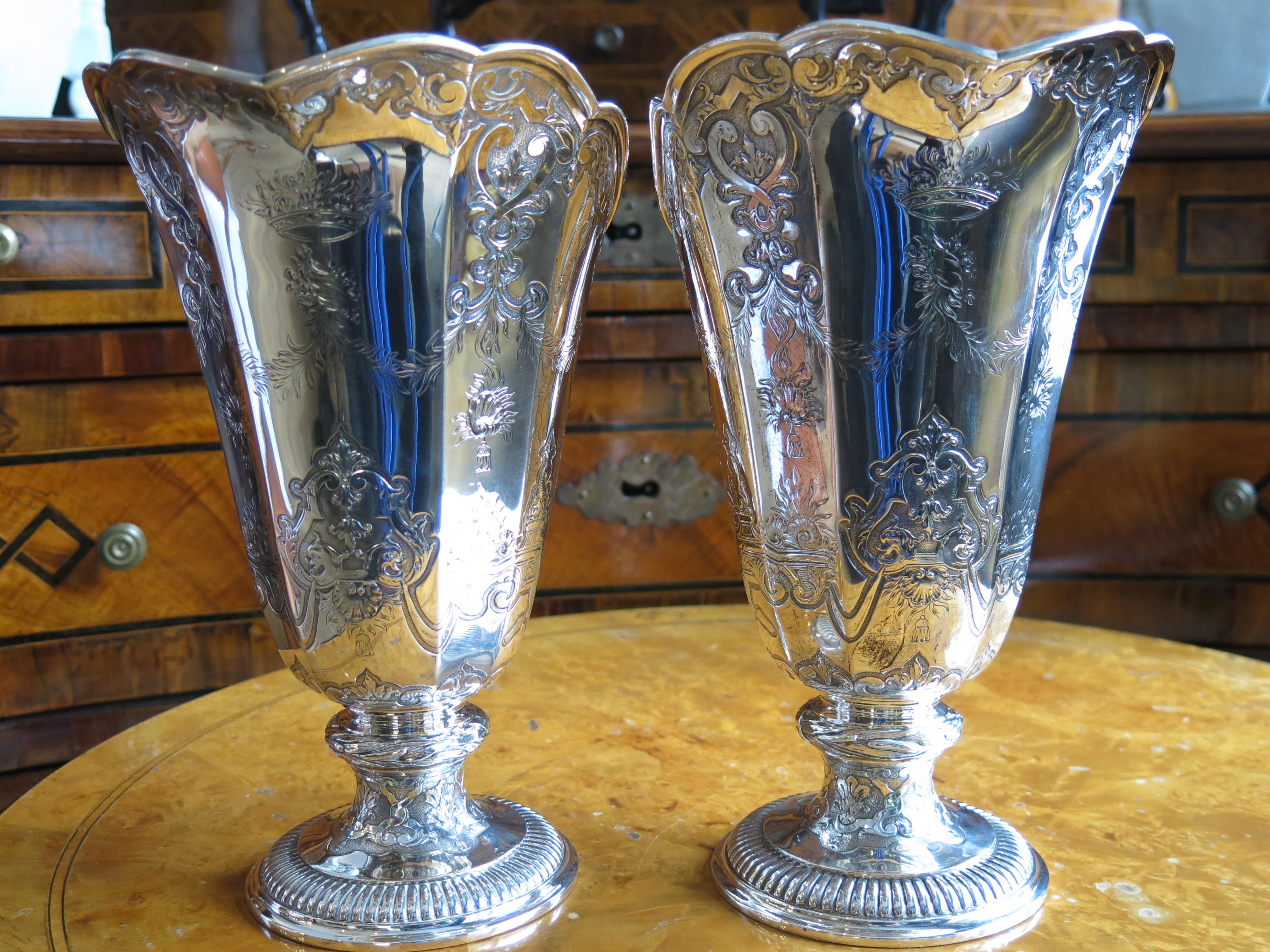 Pair of 19th Century French Silver Jars For Sale 7