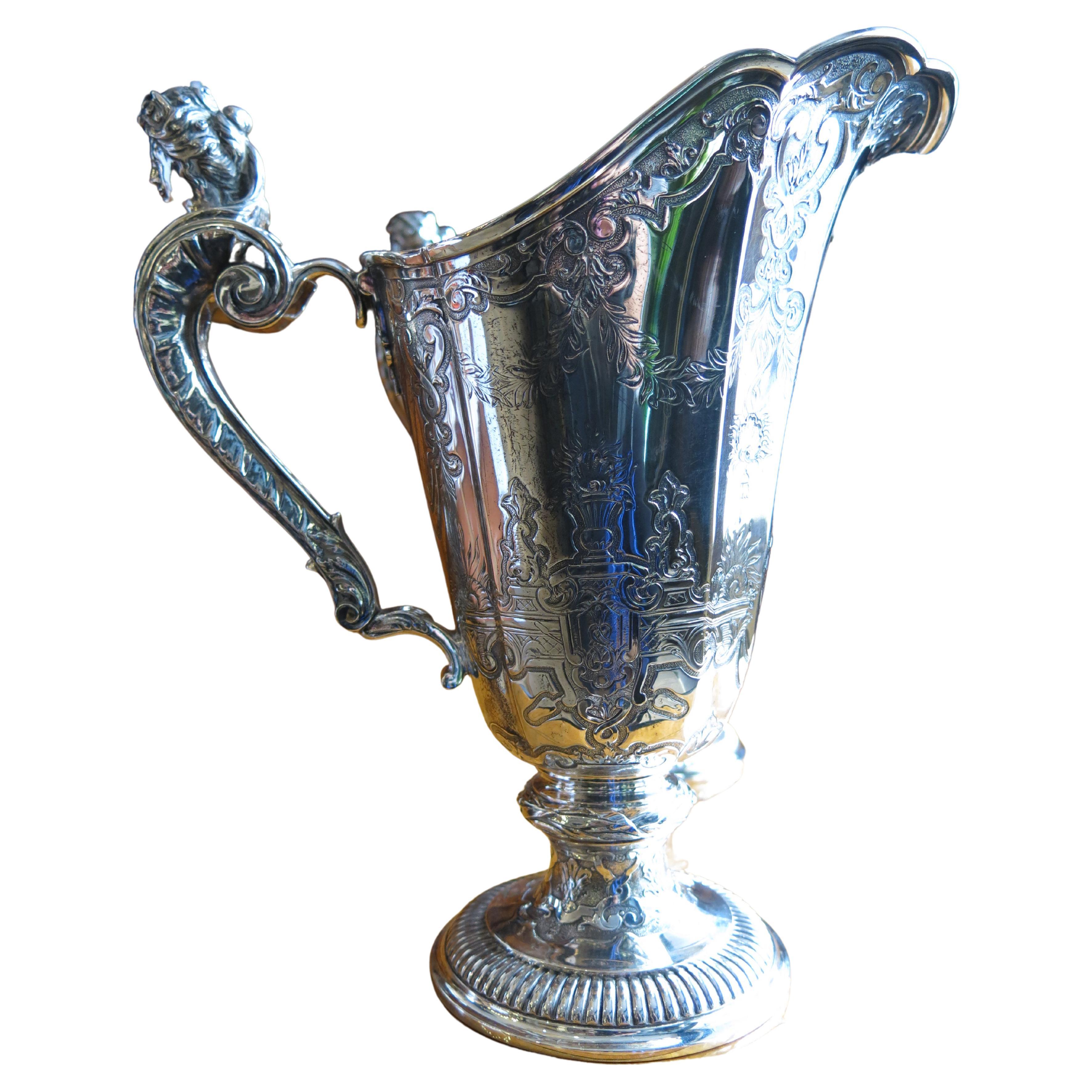 Pareja de jarras francesas de plata del siglo XIX