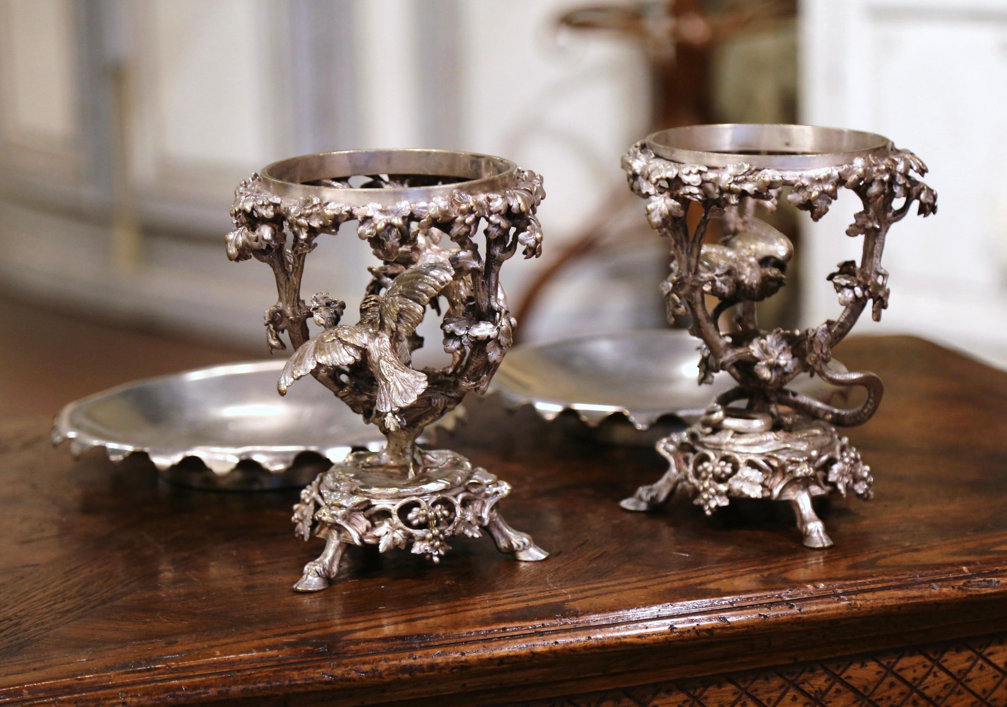 Pair of 19th Century French Silvered Bronze Compotes Signed Christofle In Excellent Condition For Sale In Dallas, TX