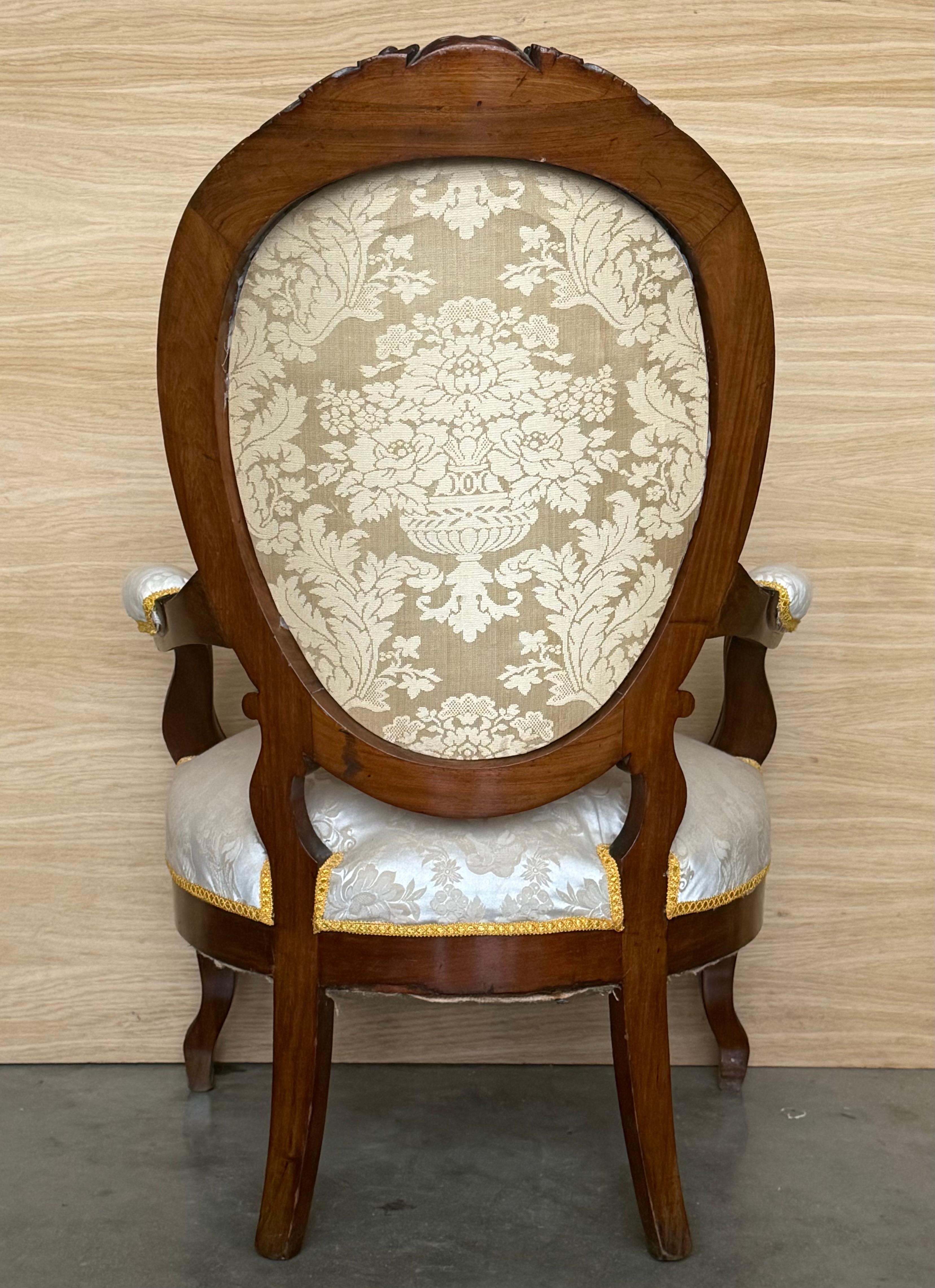 XIXe siècle Pair of 19th Century French Solid Walnut Louis XVI Armchairs ~ Fauteuils en vente