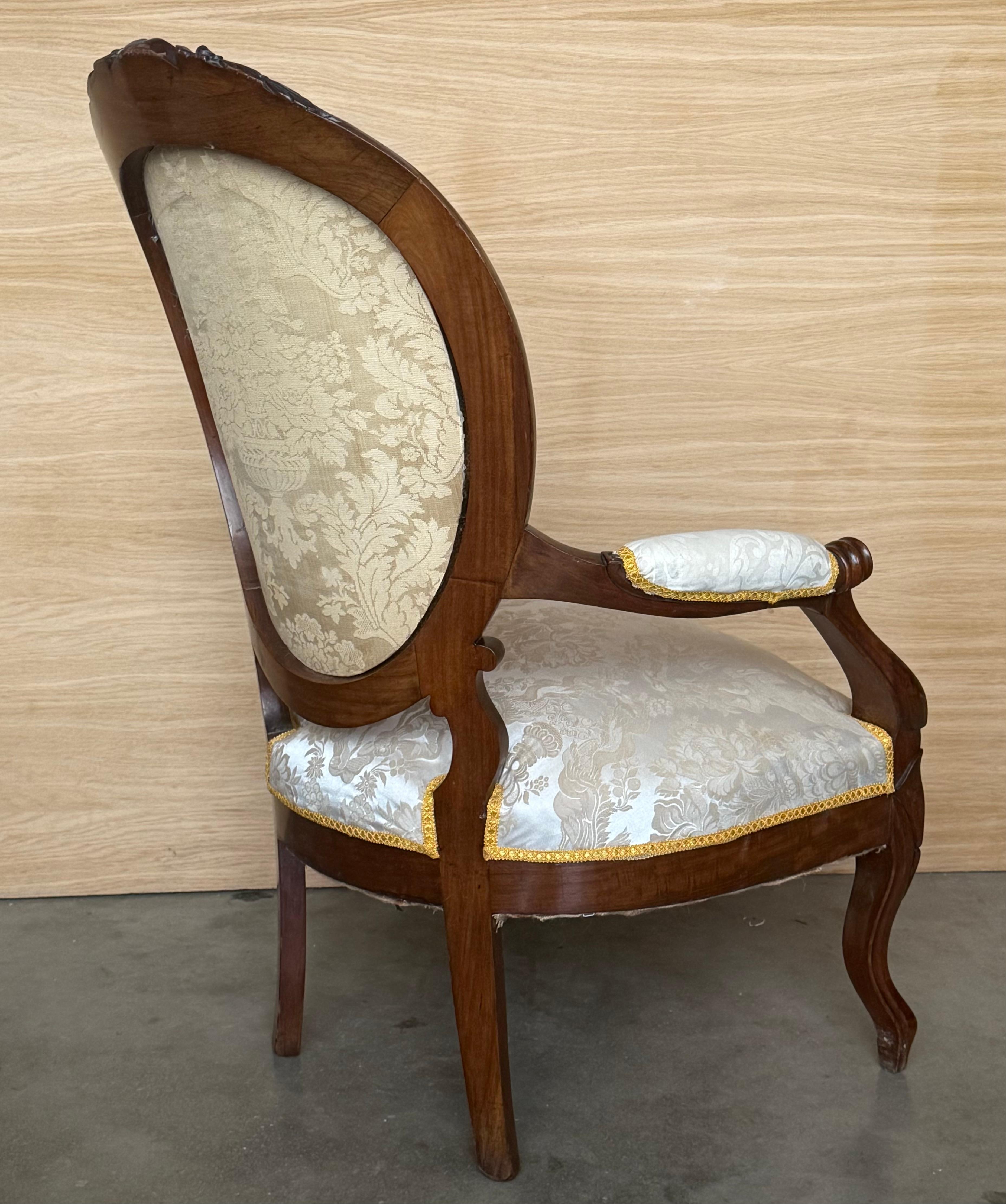 Noyer Pair of 19th Century French Solid Walnut Louis XVI Armchairs ~ Fauteuils en vente