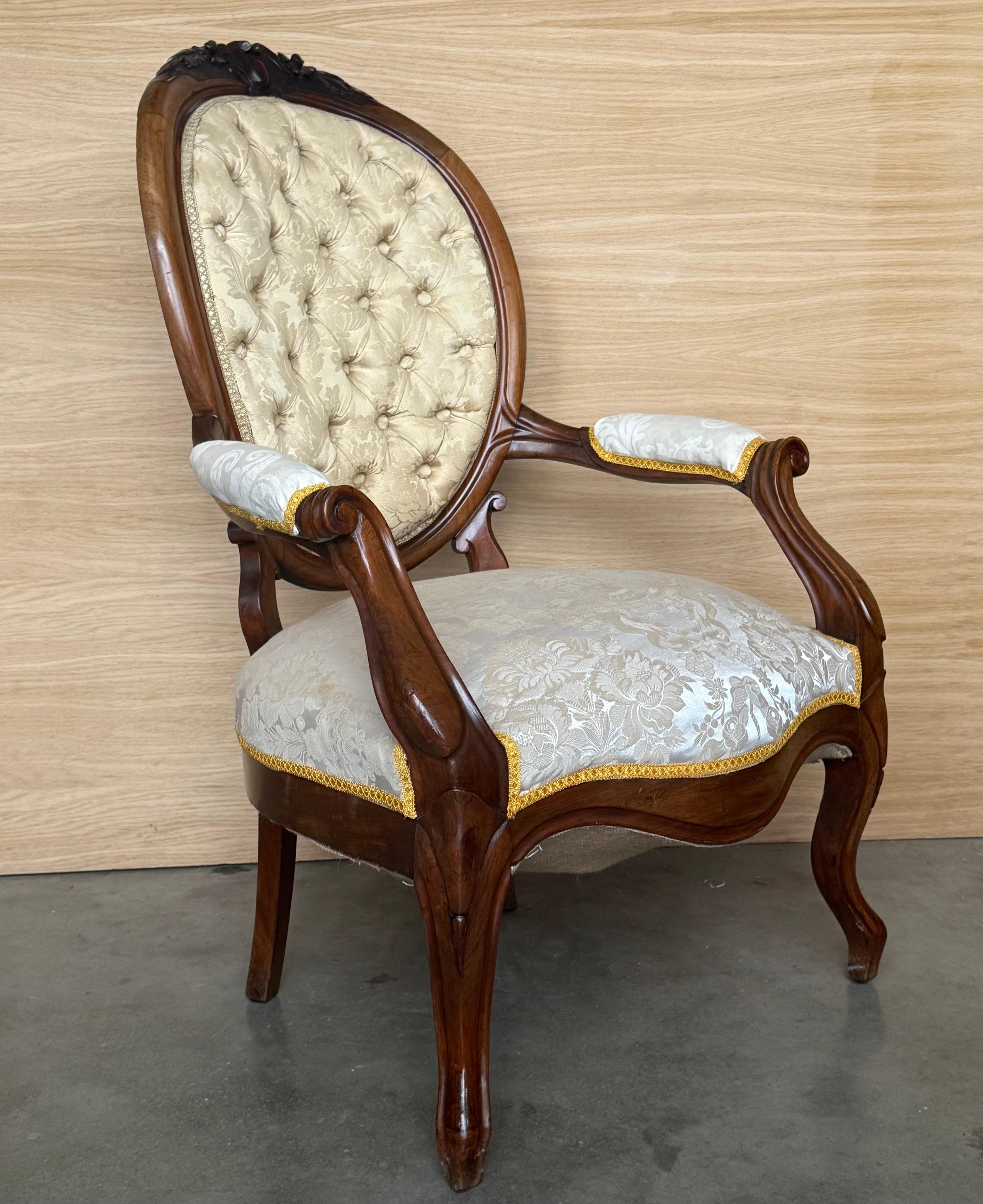 Pair of 19th Century French Solid Walnut Louis XVI Armchairs ~ Fauteuils en vente 1