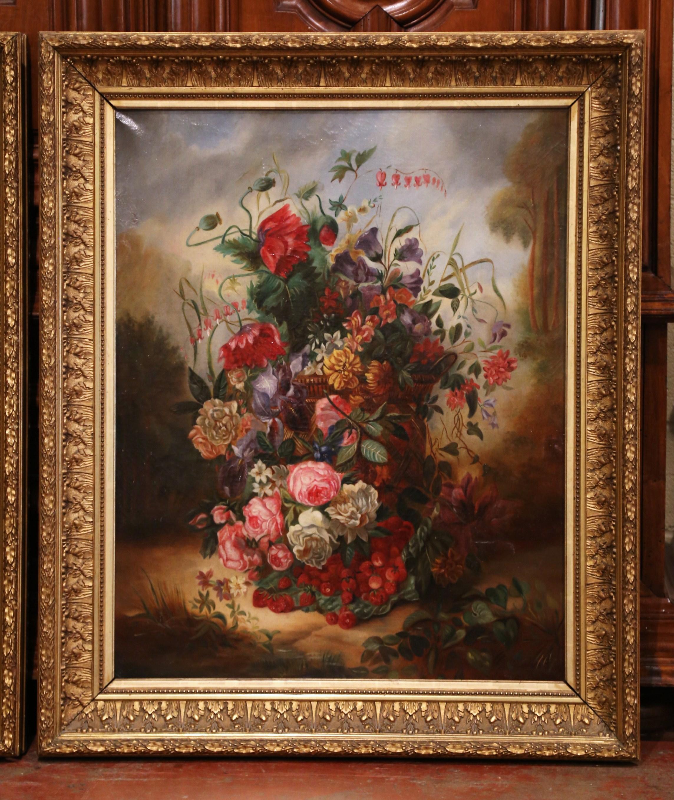 Pair of 19th Century French Still Life Flower Paintings in Gilt Frames In Excellent Condition For Sale In Dallas, TX