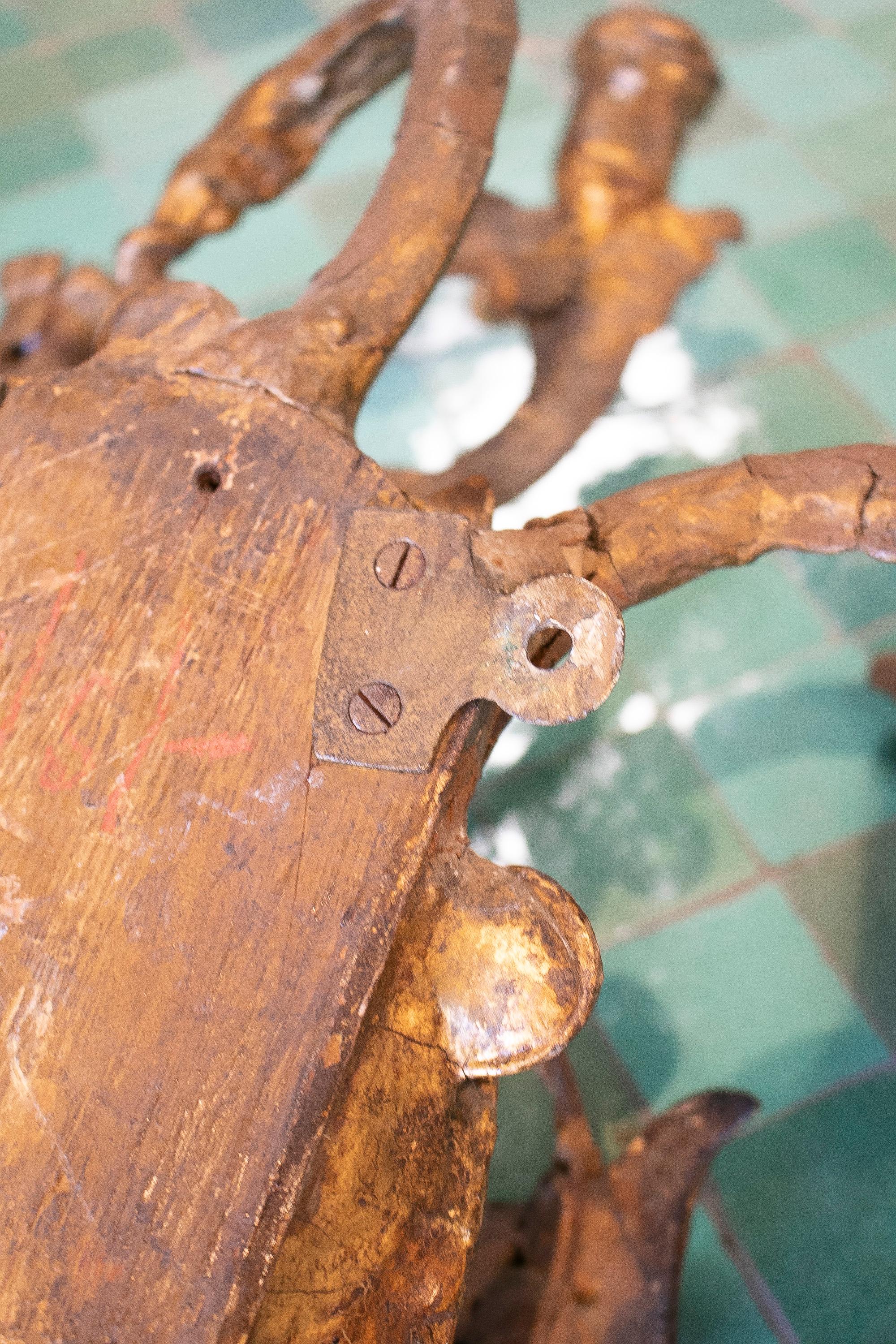 Coppia di lampade da parete in legno e stucco francese del XIX secolo in vendita 15